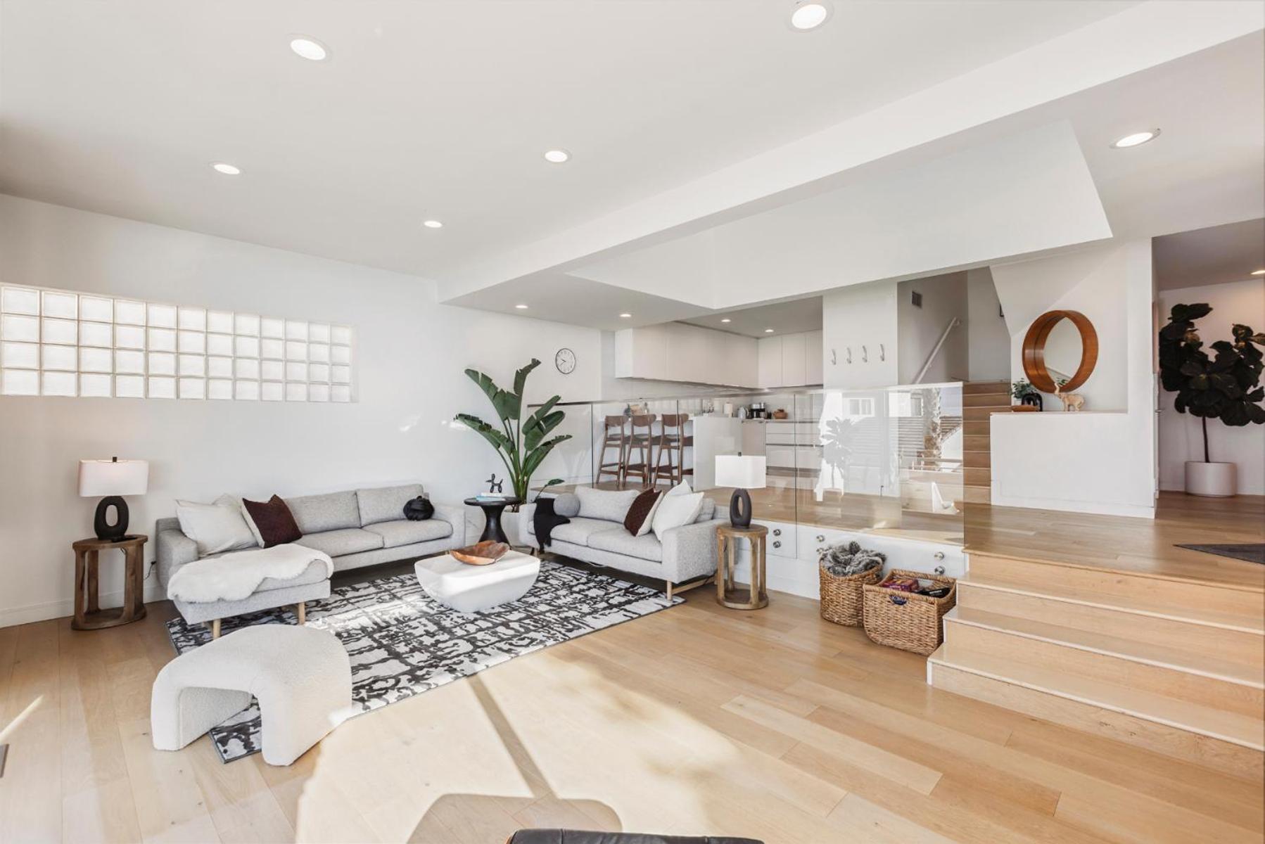 Three-Bedroom House photo 1