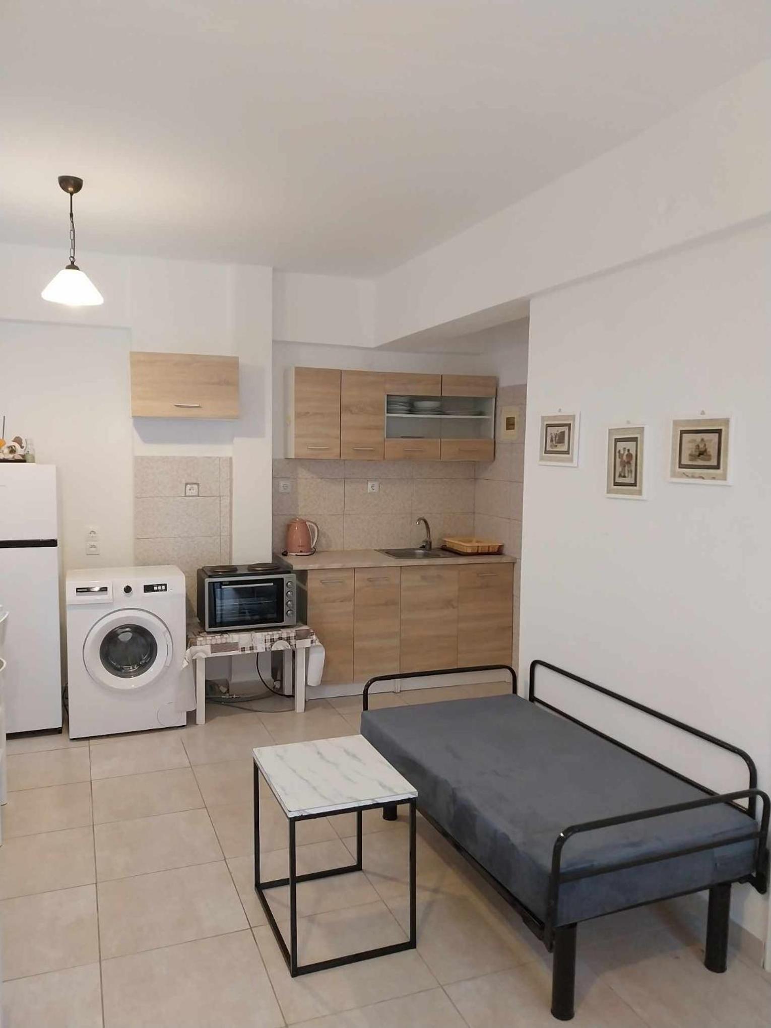 One-Bedroom Apartment photo 2