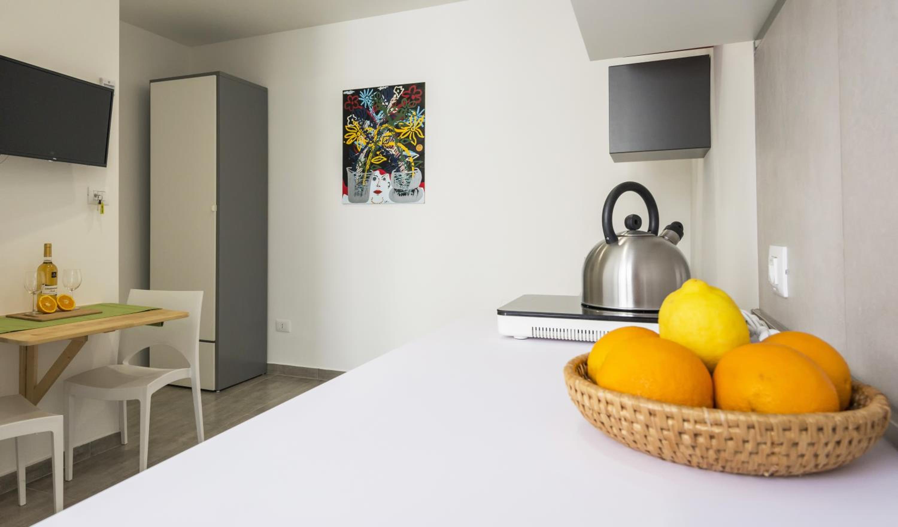 One-Bedroom Apartment - Photo 19