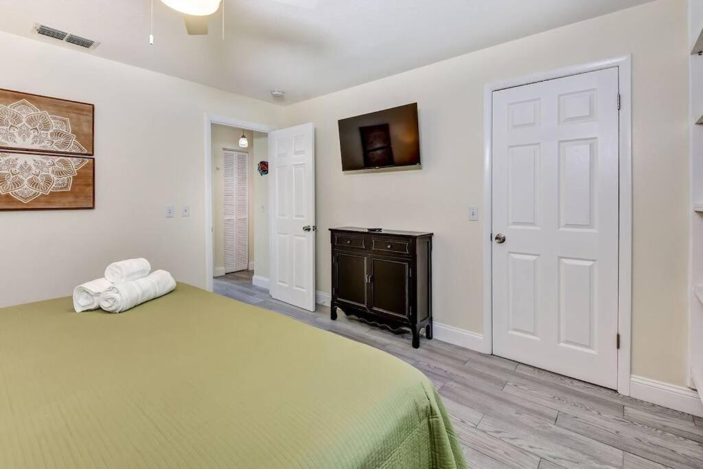 Two-Bedroom Townhouse photo 1