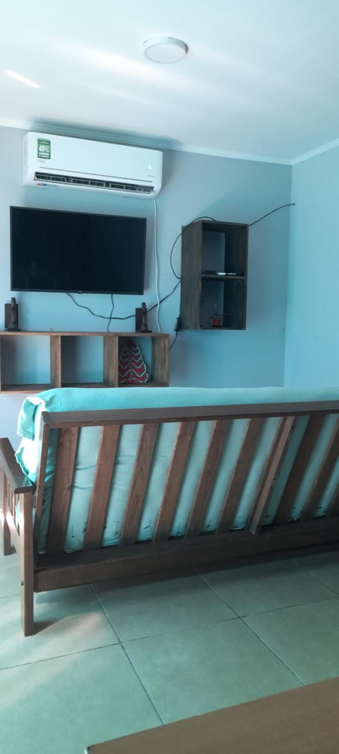 One-Bedroom House photo 1