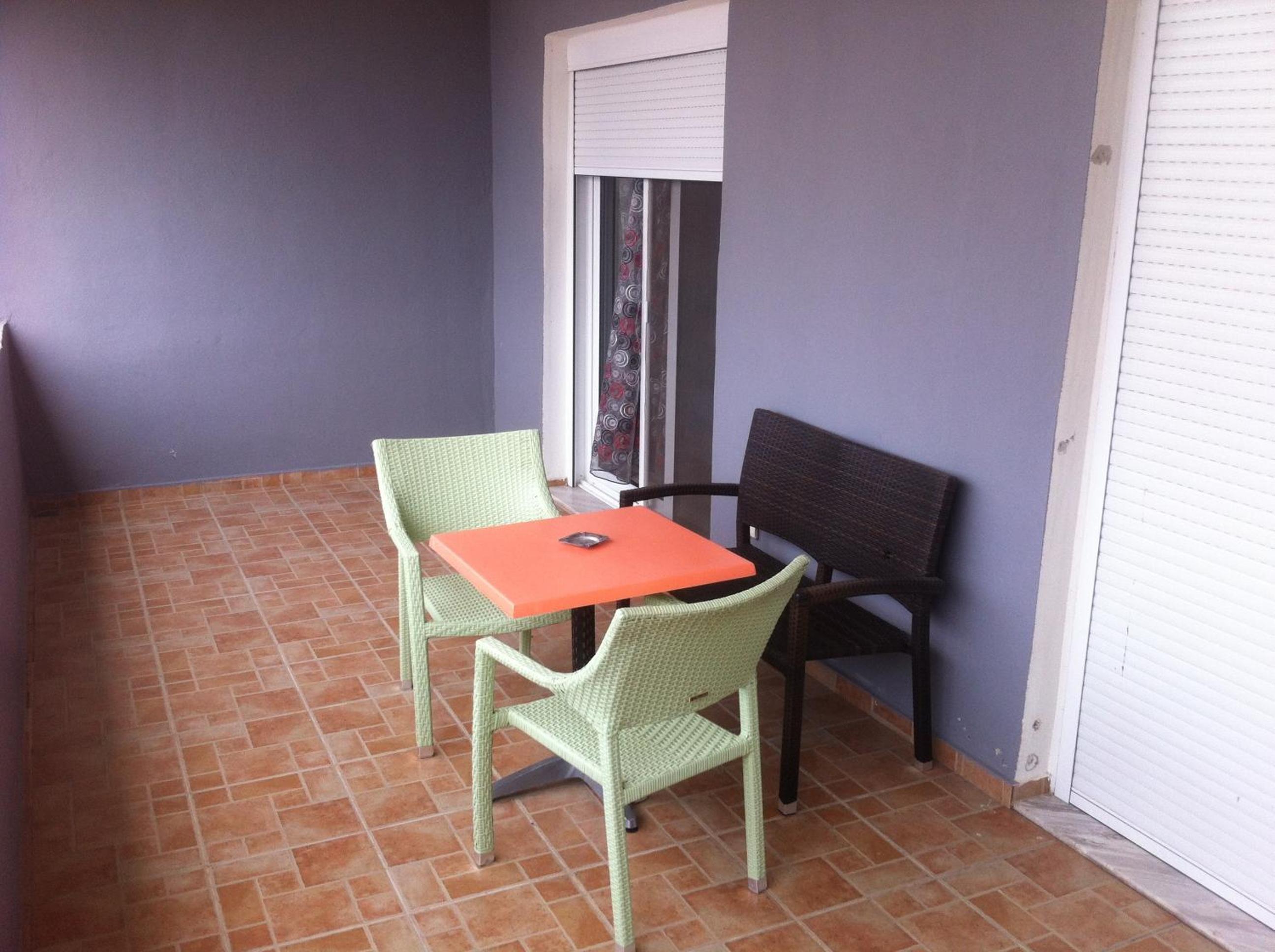 One-Bedroom Apartment - Photo 5