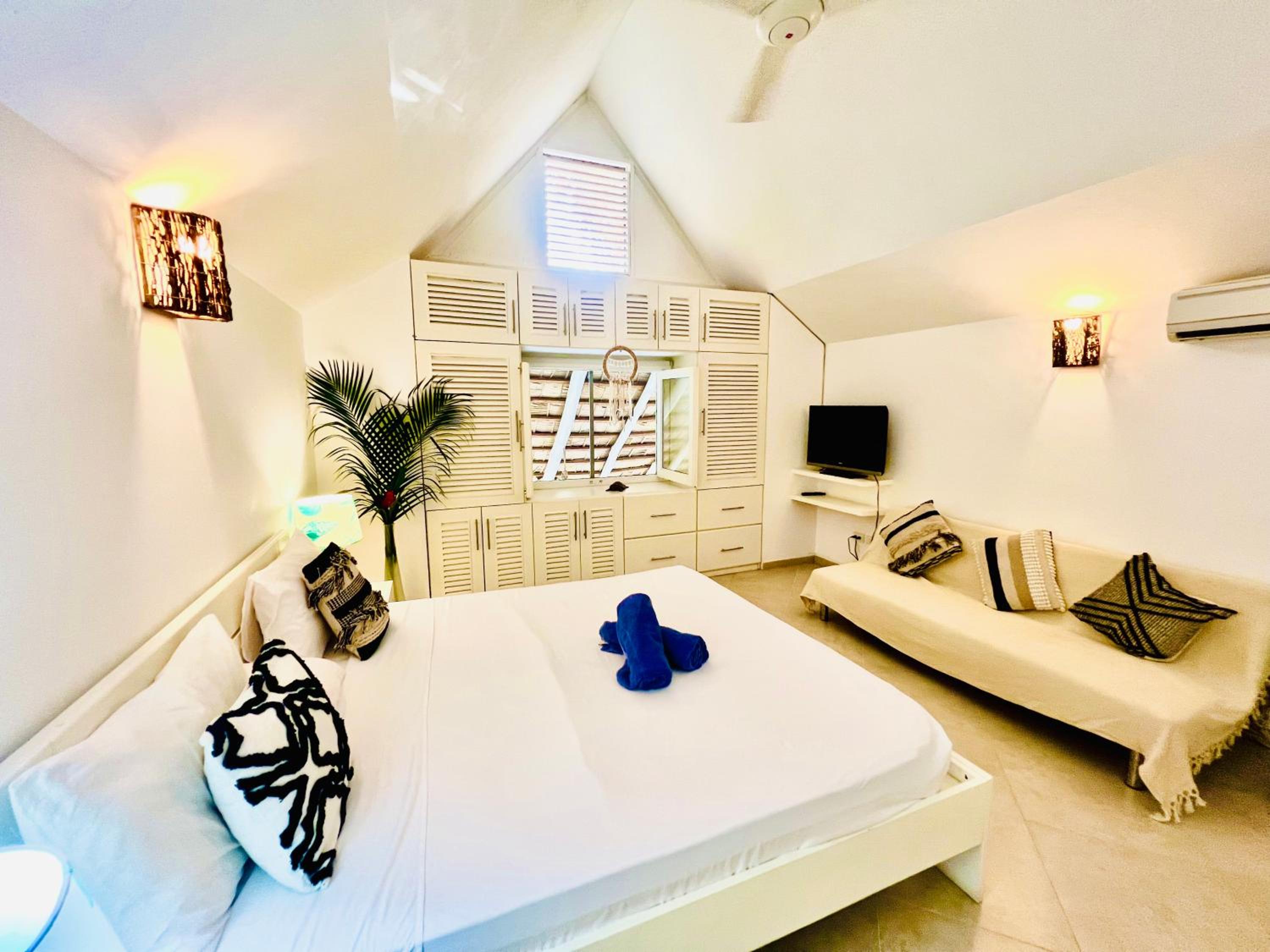 King Room with Pool View