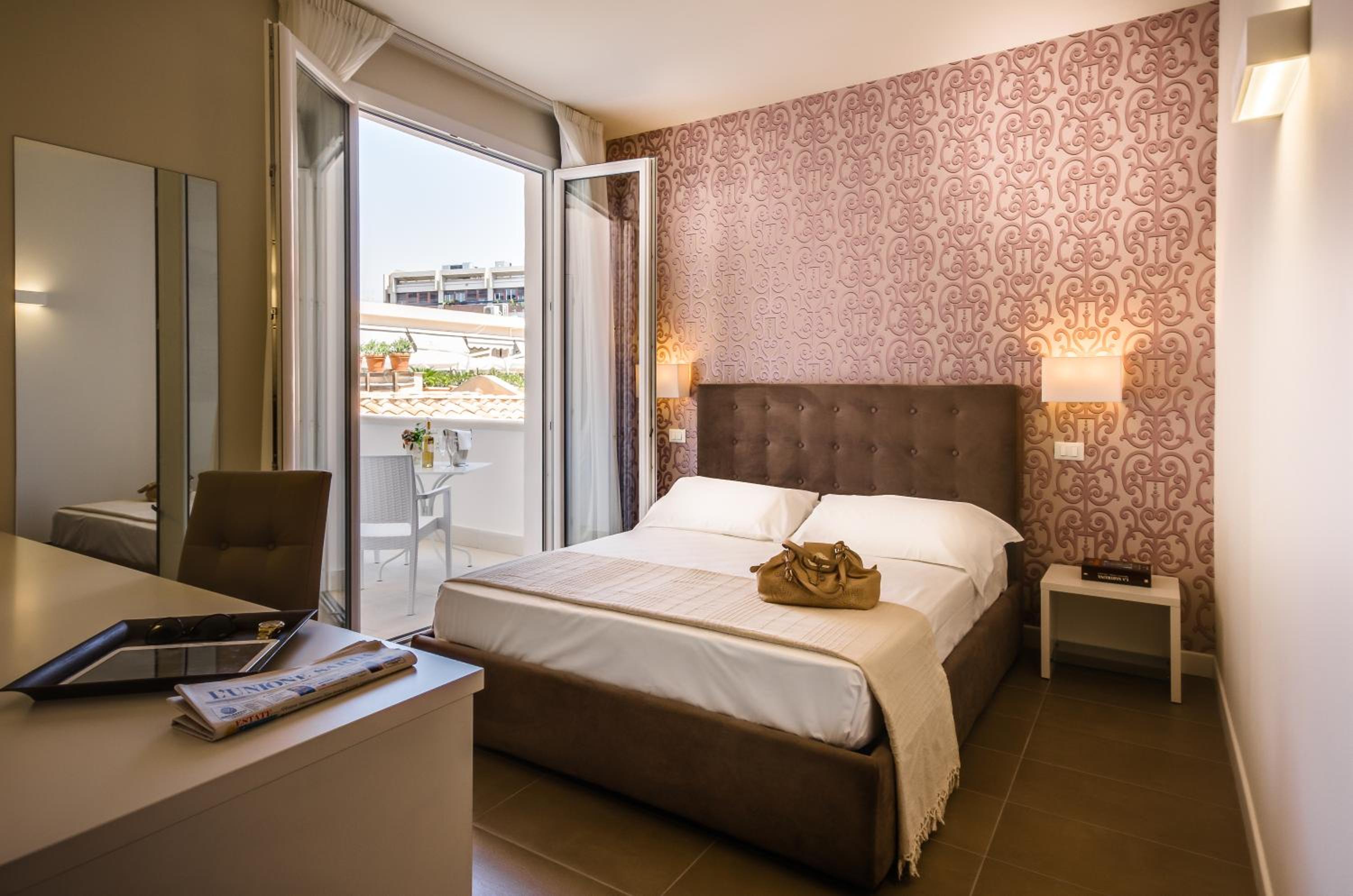 Executive Double Room with Balcony photo 1