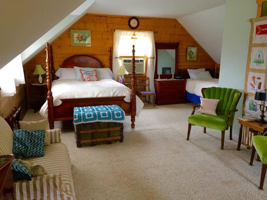 Two-Bedroom House photo 1