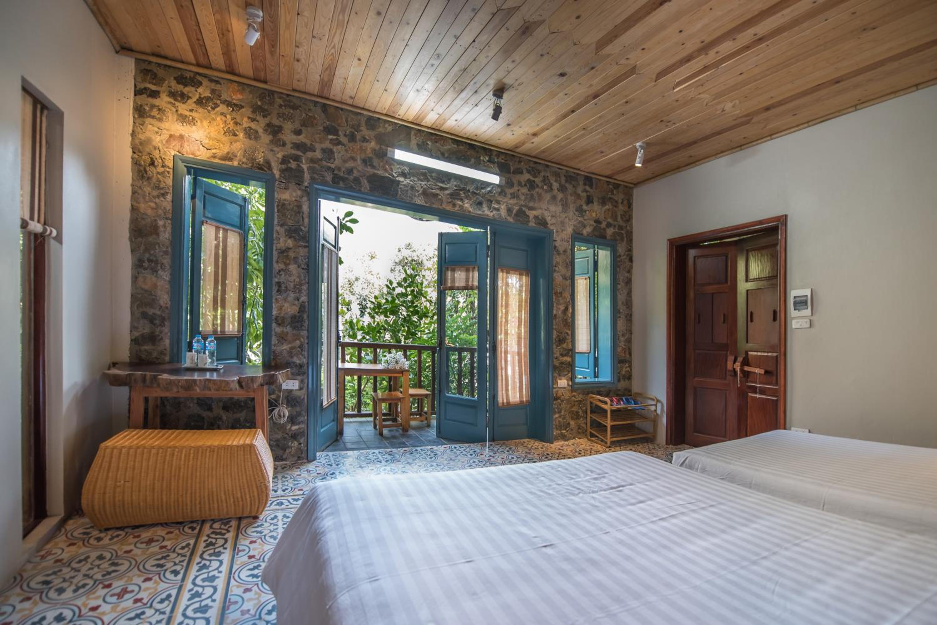 Superior Double or Twin Room with Mountain View photo 2