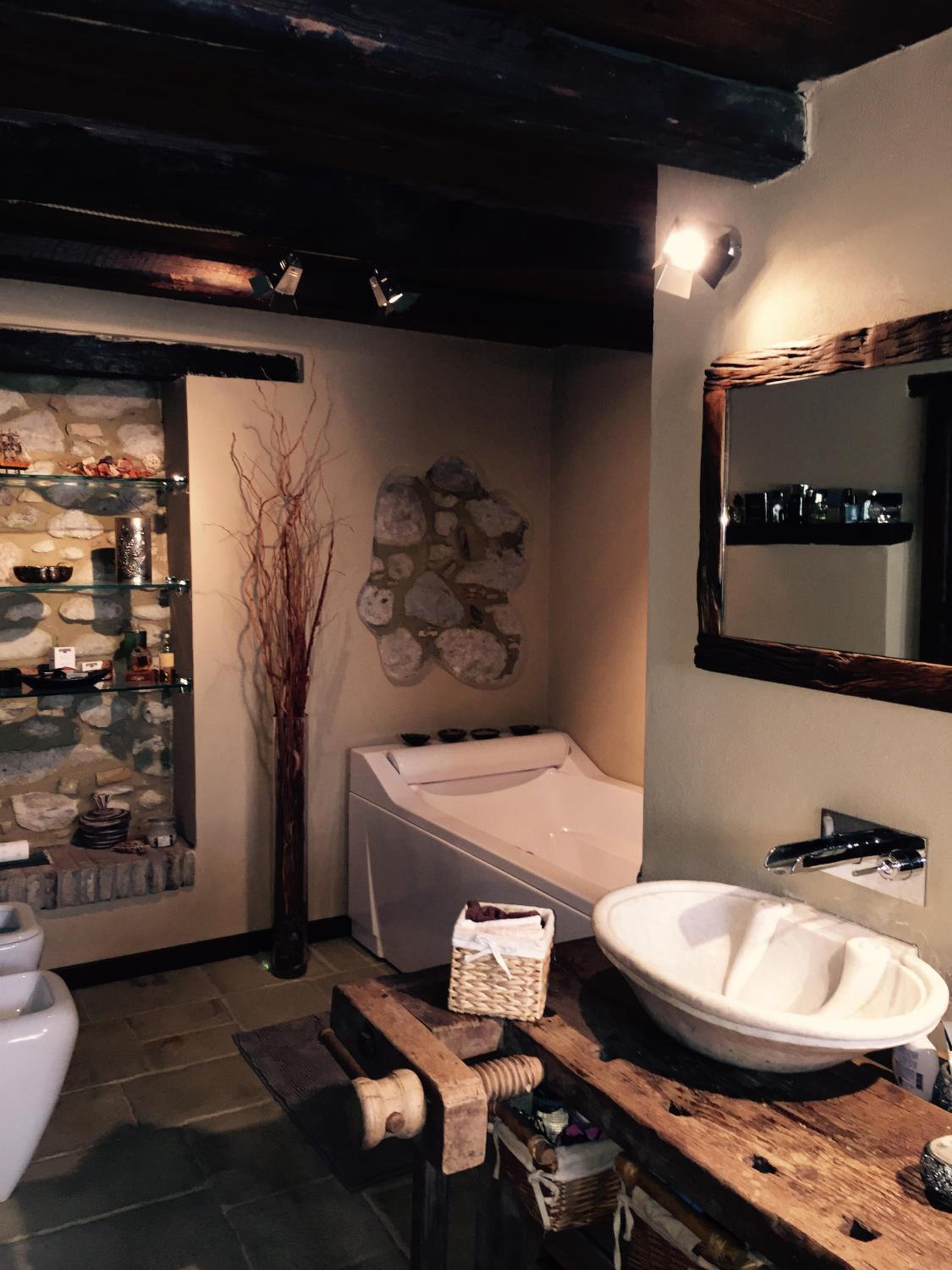 Double Room with Private External Bathroom photo 2