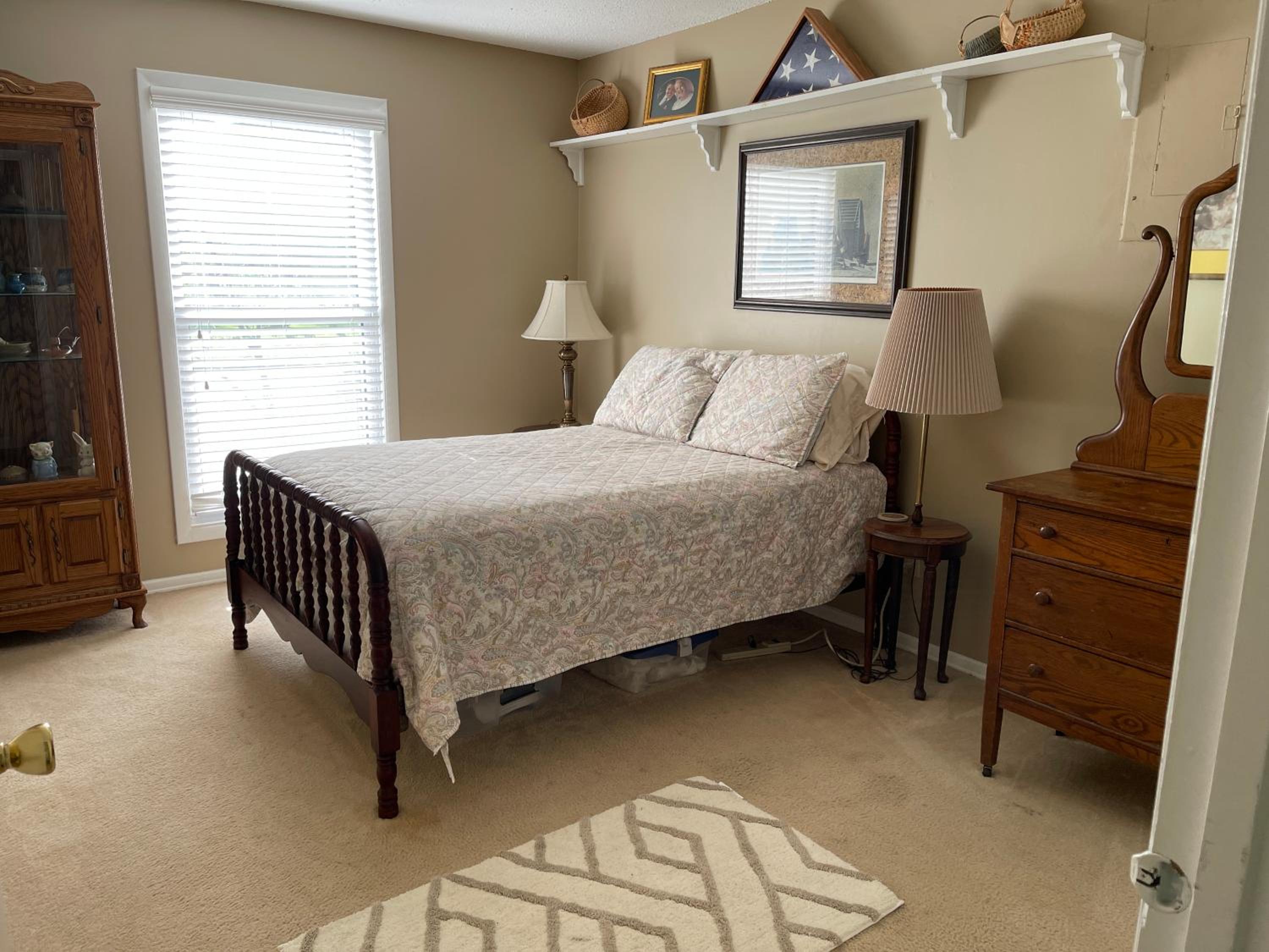 Three-Bedroom House photo 1