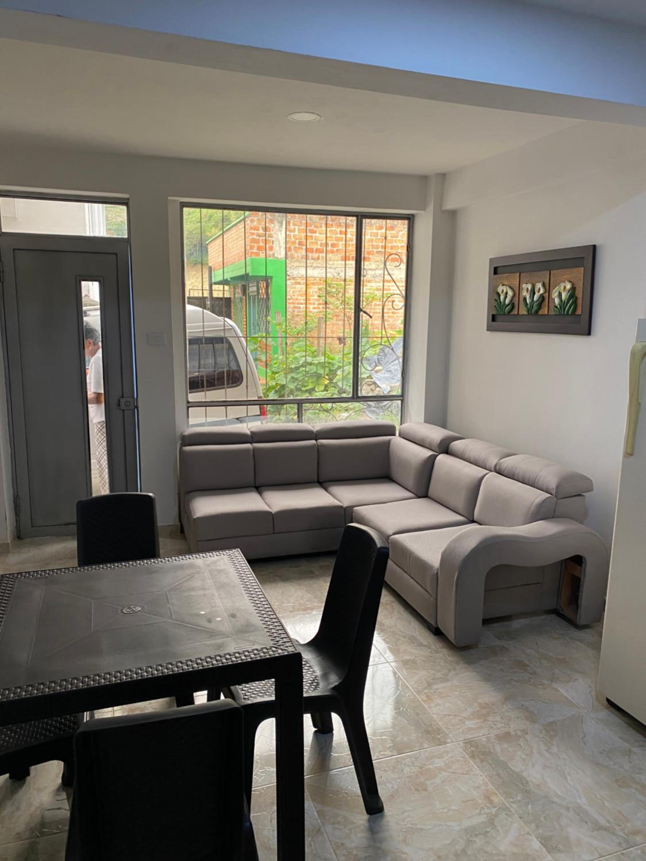 Apartment photo 2