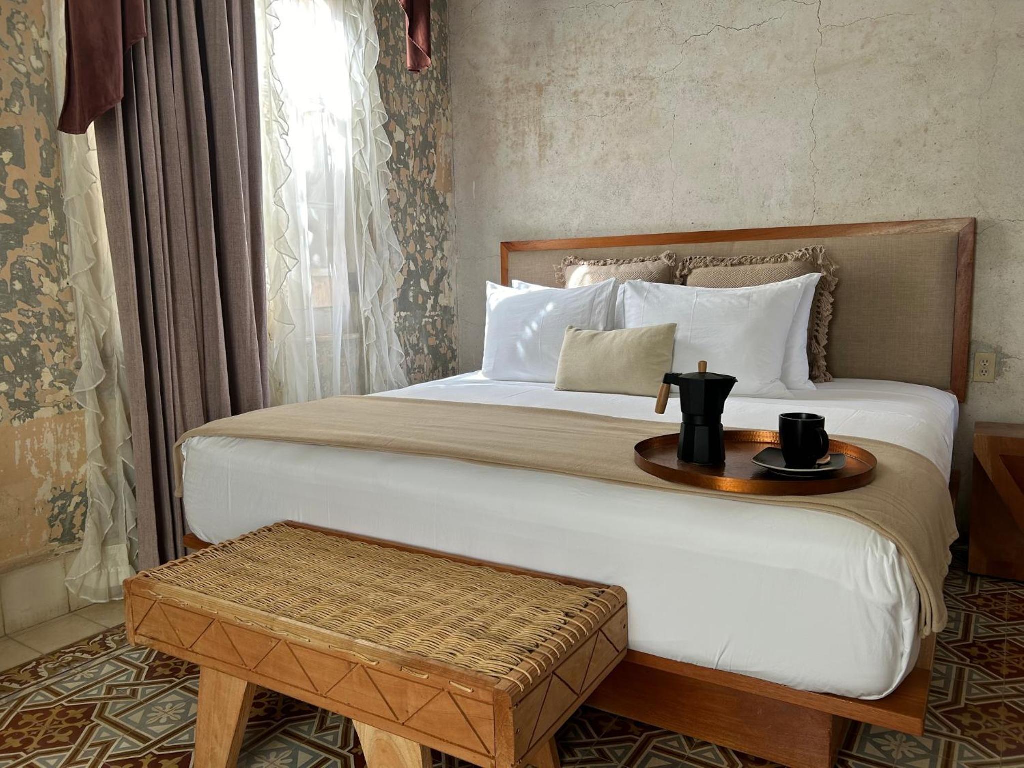 Junior Suite with Balcony photo 1
