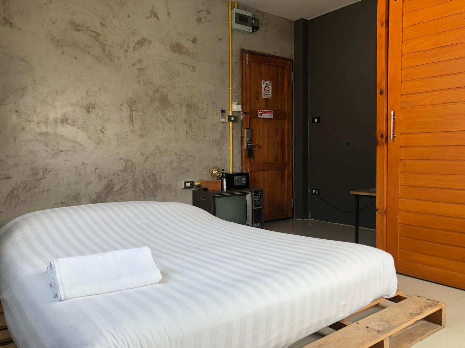 Double Room with Private Bathroom photo 1