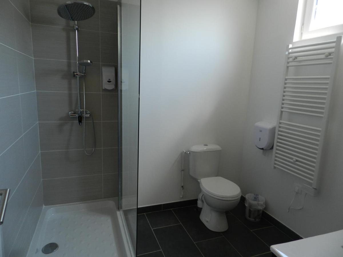 Deluxe Double Room (2 Adults + 1 Child) photo 2