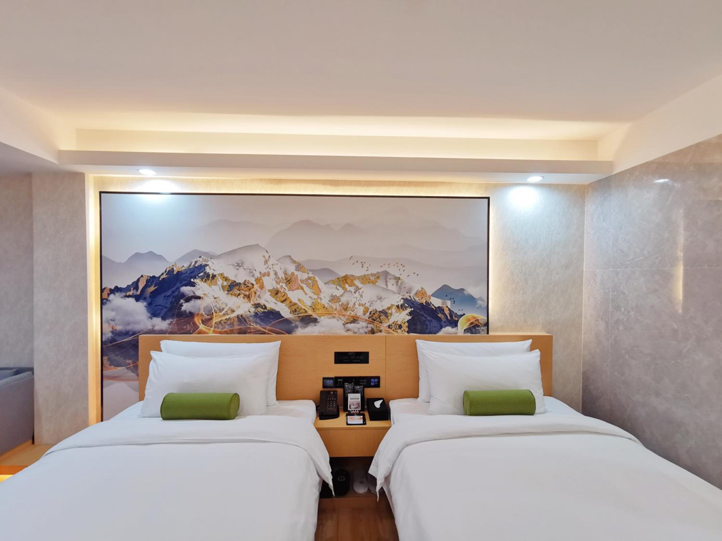 View Twin Room photo 2