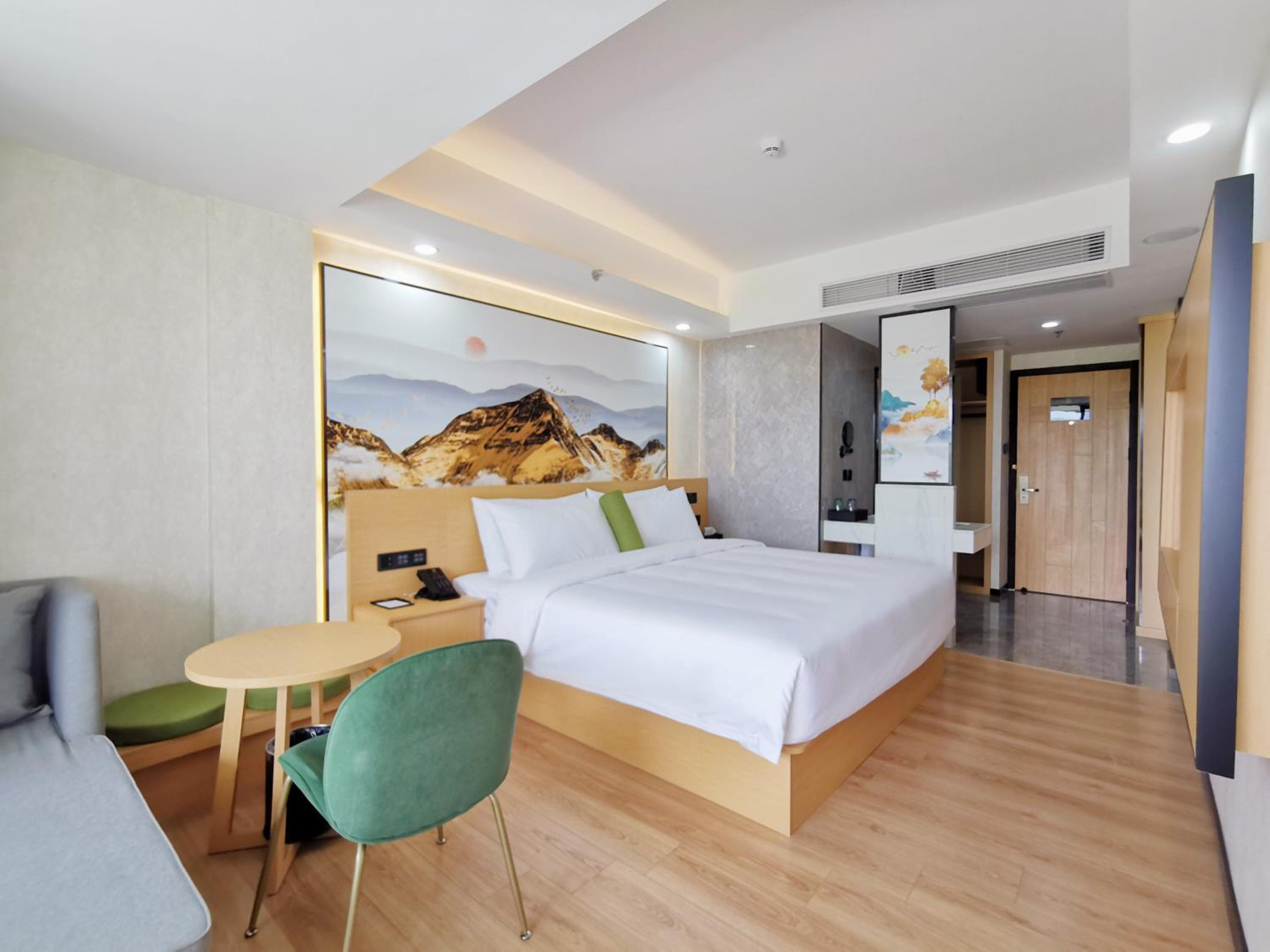Double Room with Courtyard View photo 3