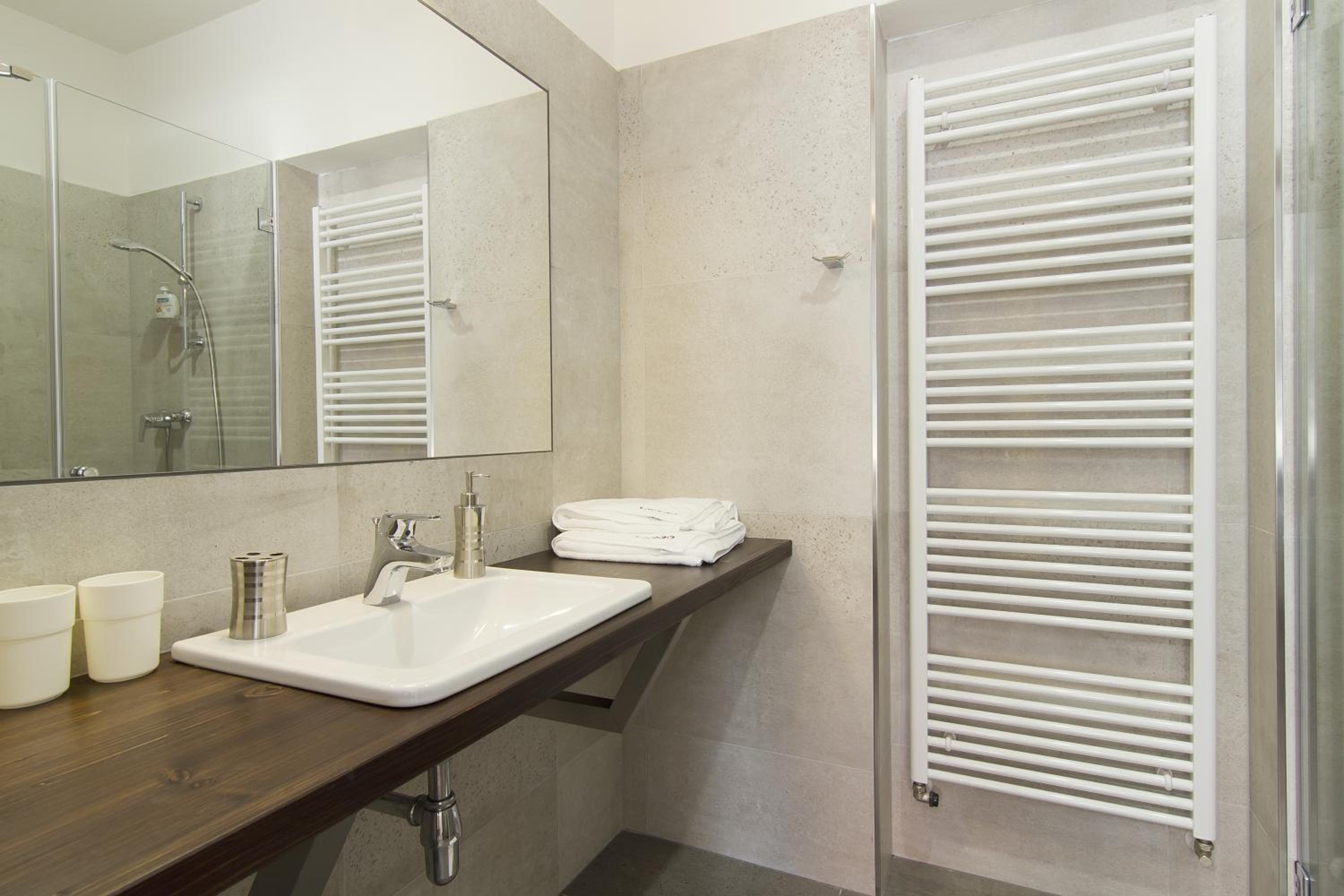 Standard Double or Twin Room photo 3