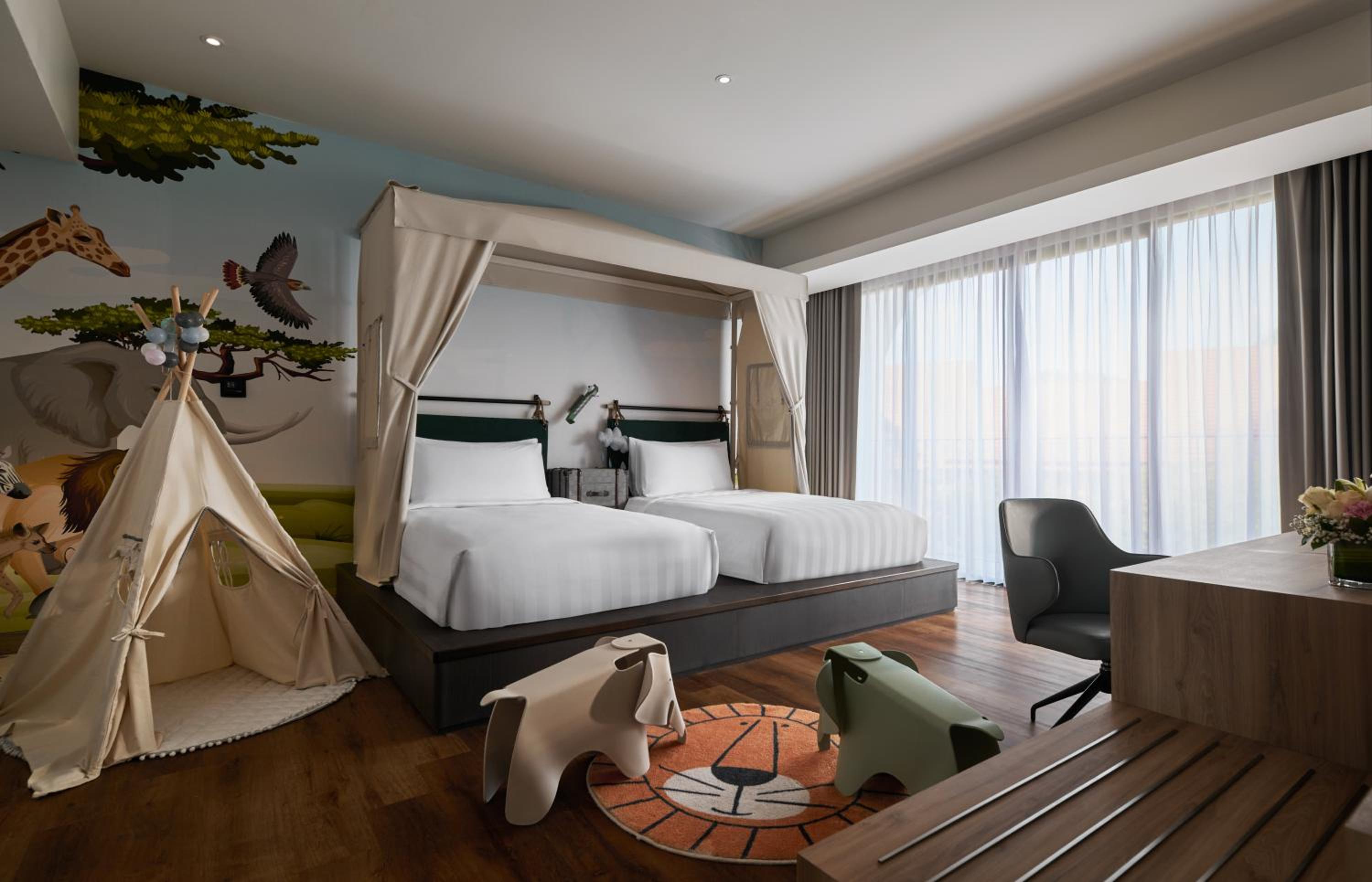 Family Deluxe Suite - Photo 1