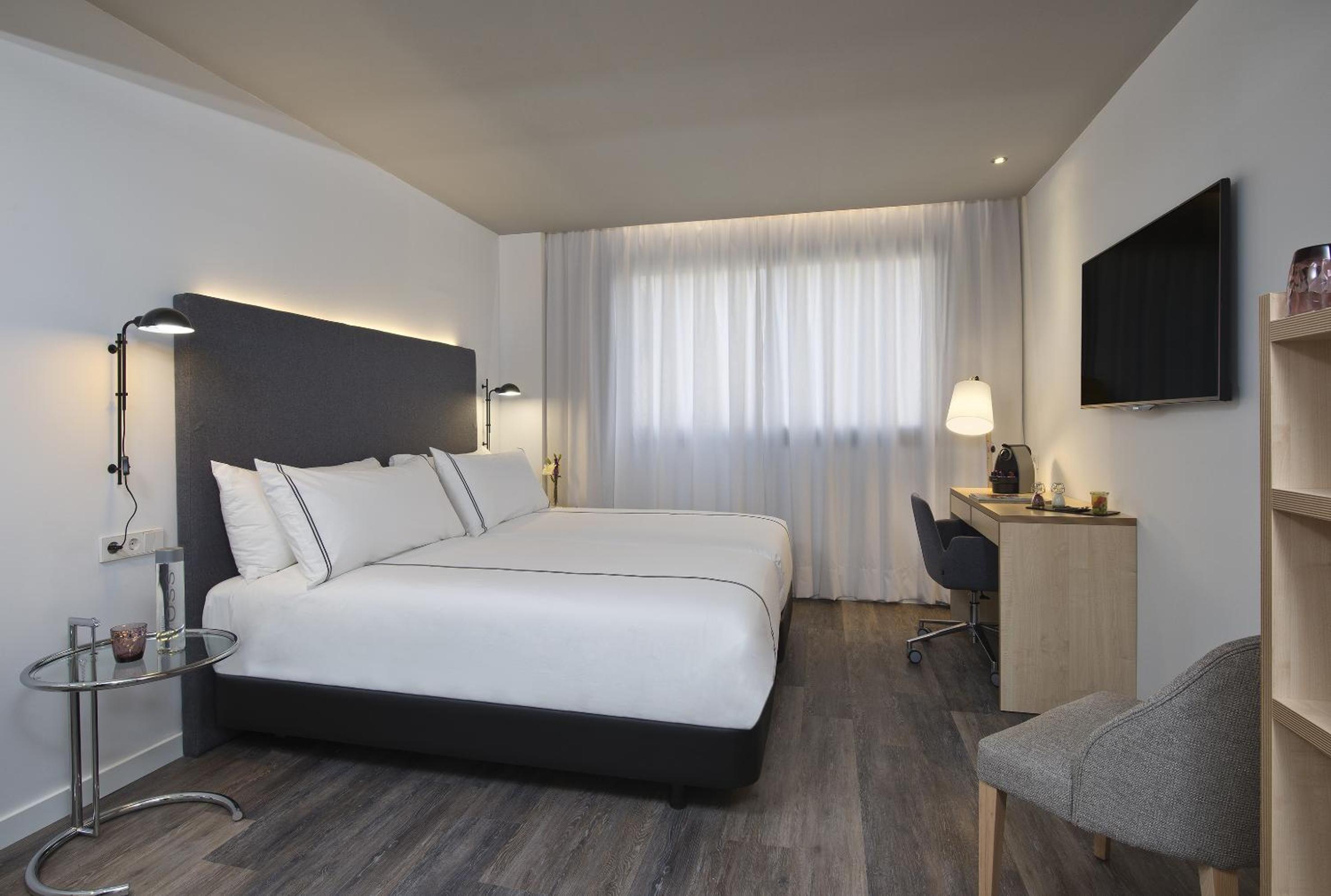 Premium Double Room - Photo 1