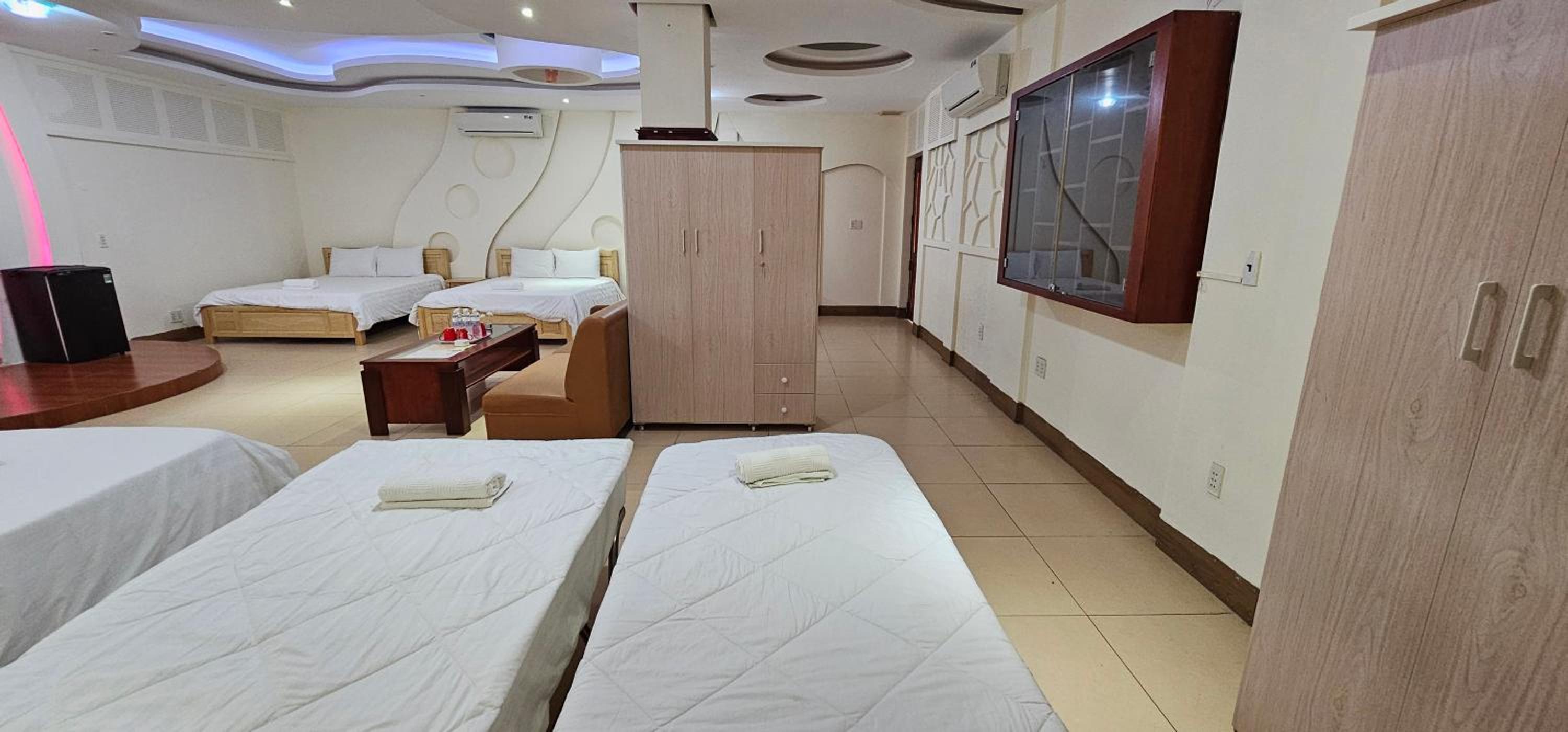 Mixed Dormitory Room
