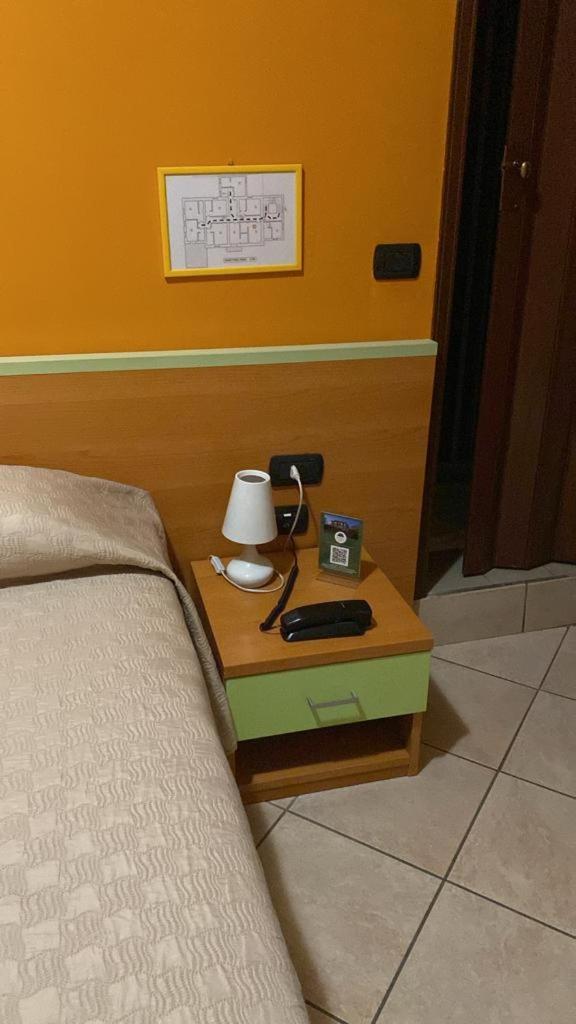 Twin Room - Photo 13