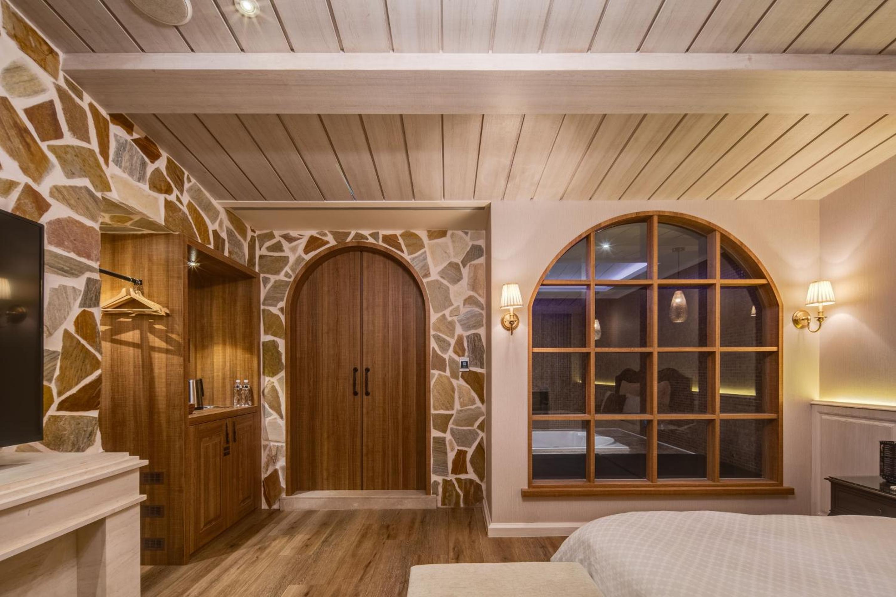 Luxury Double Room - Check-in after 20:00 - Photo 35