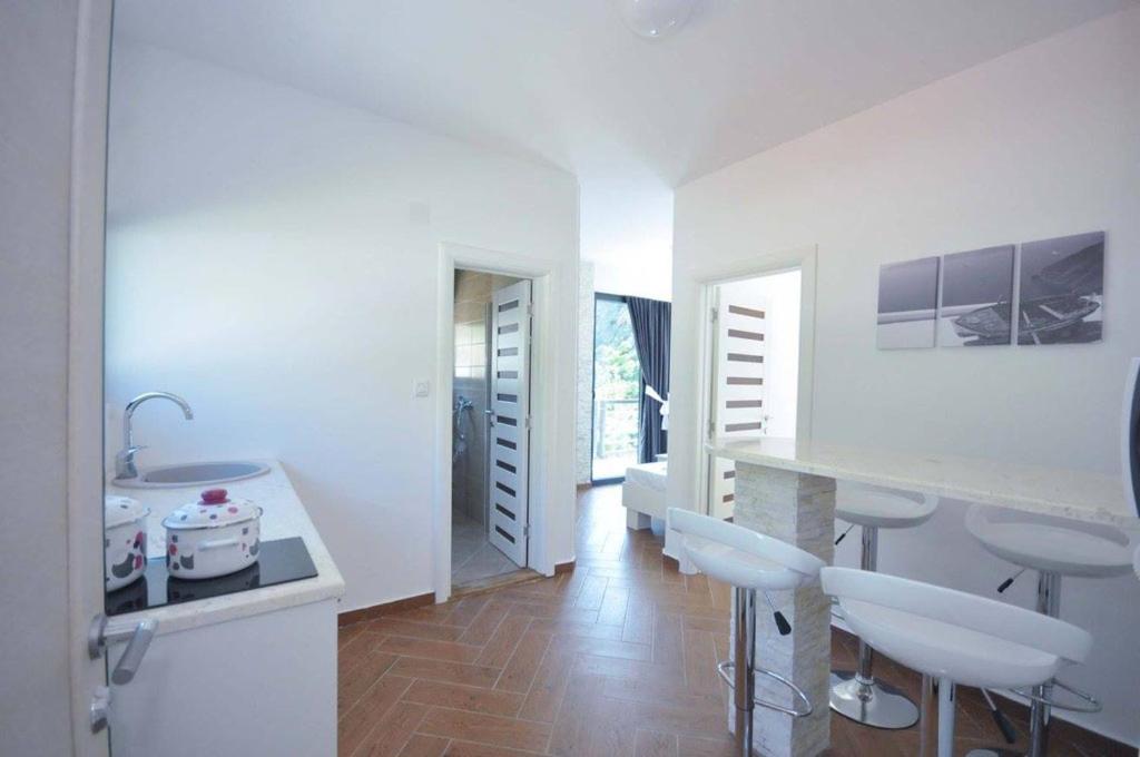 Two-Bedroom Apartment photo 2