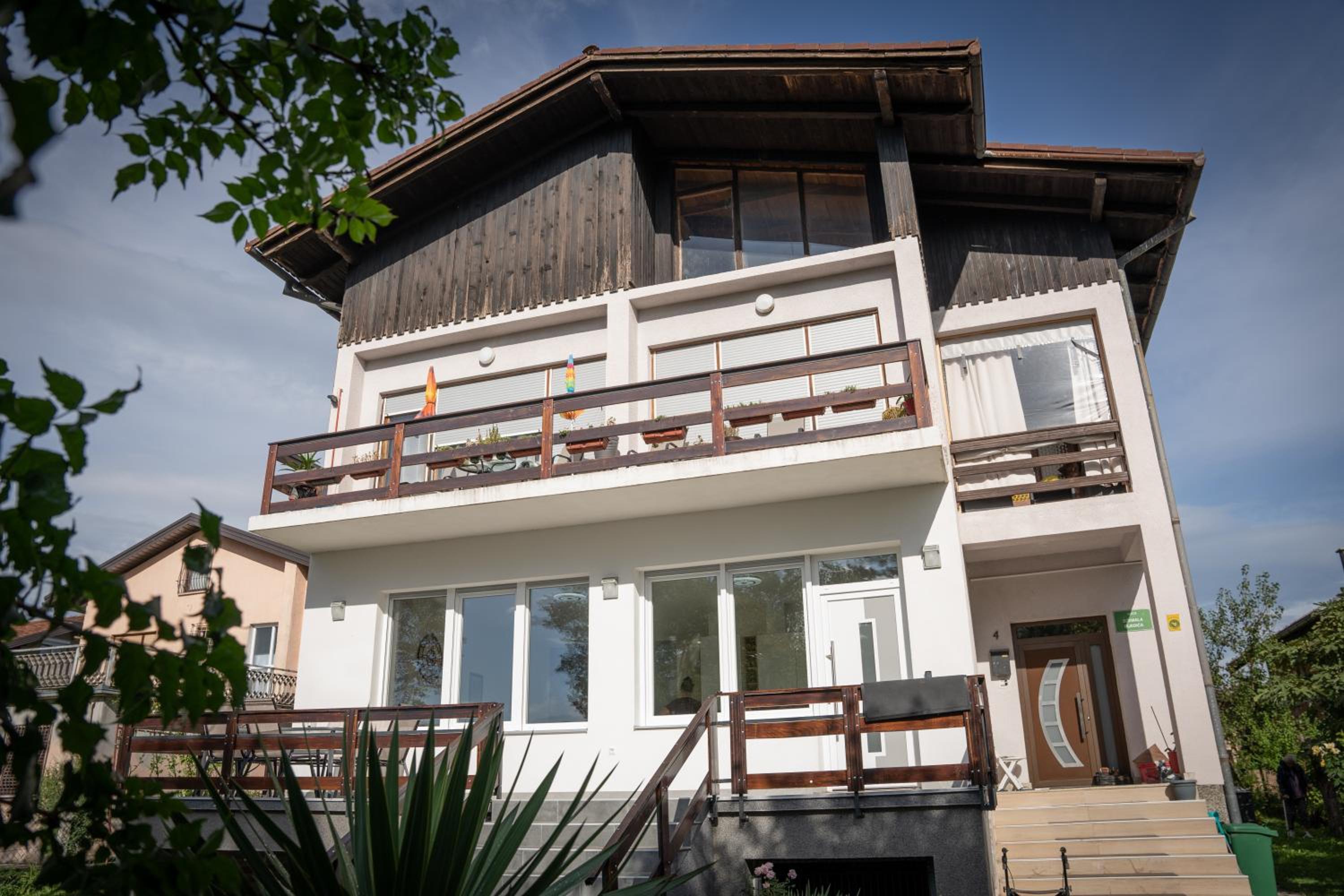 Apartment with Terrace photo 3