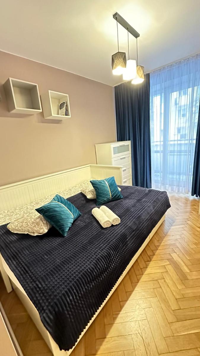 Two-Bedroom Apartment - Photo 12