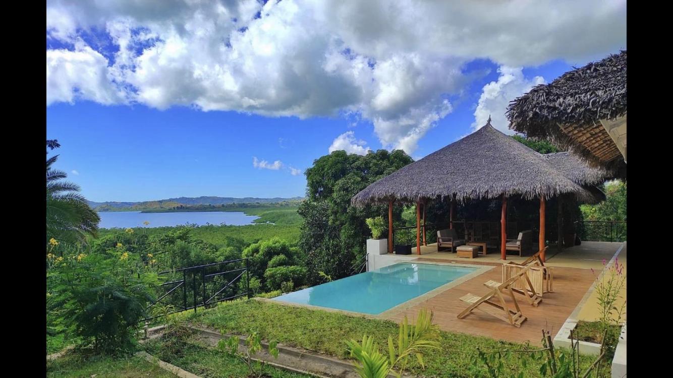 Villa photo 1