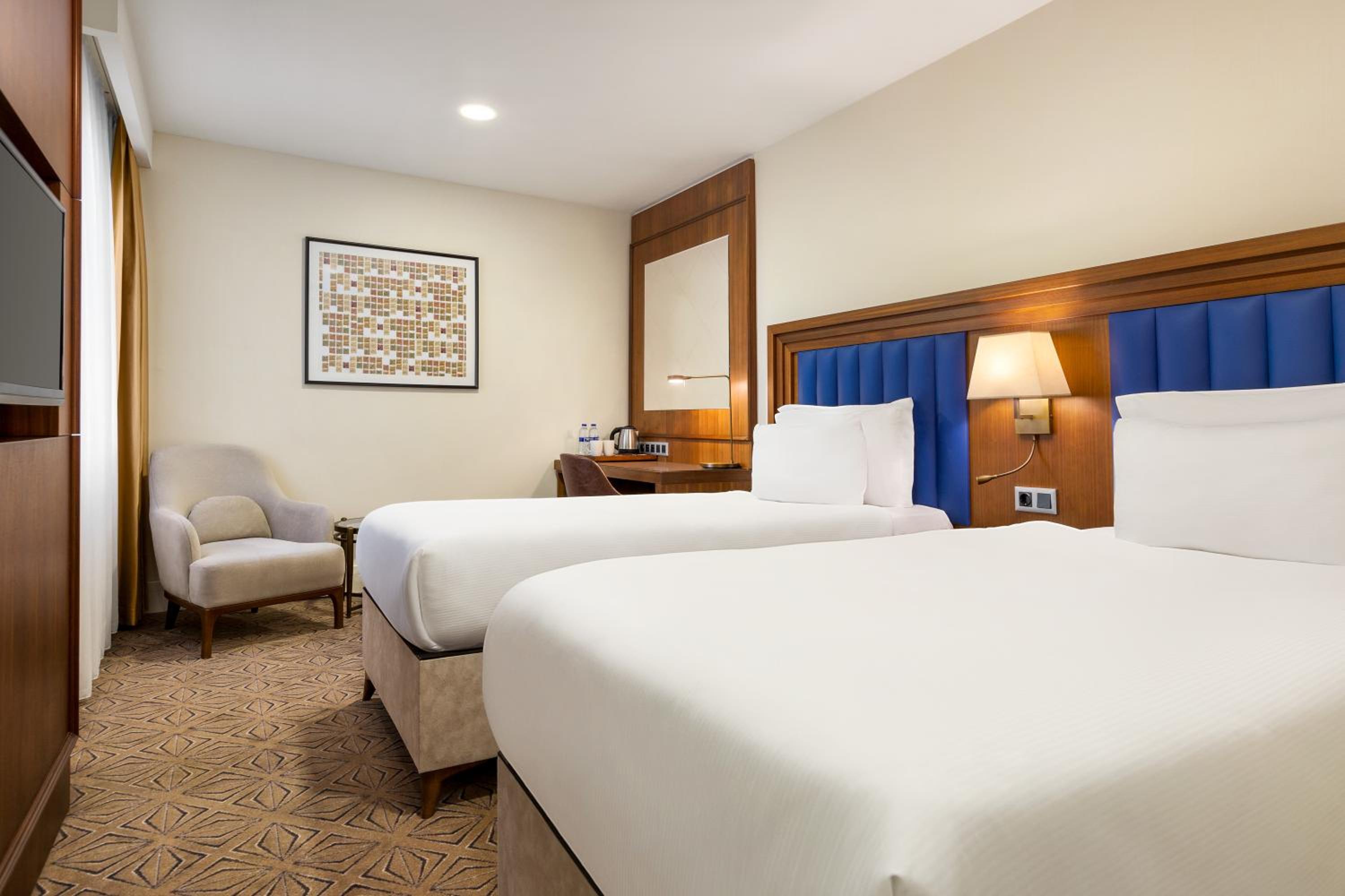Superior Twin Room  photo 1