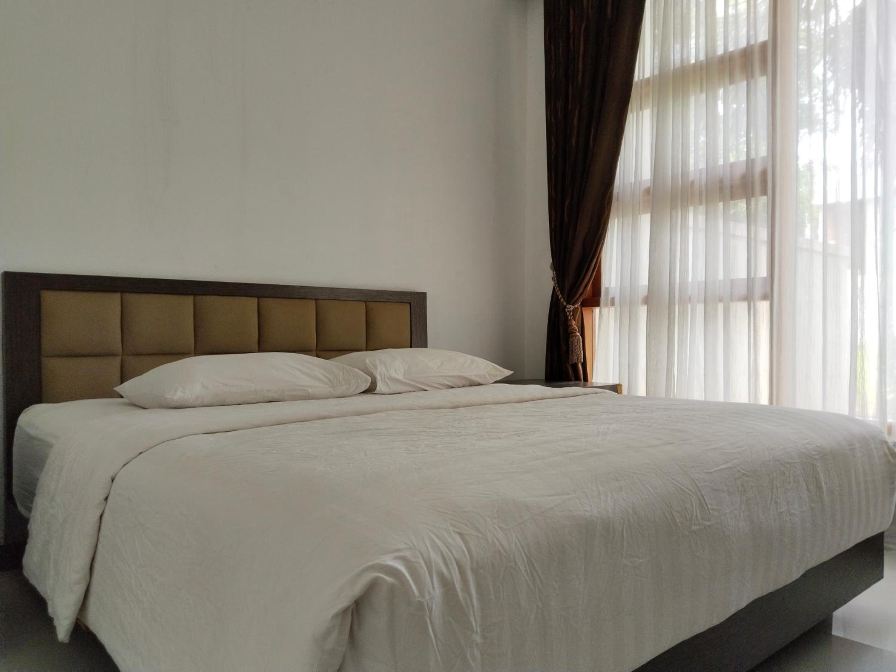 Double Room - Photo 2