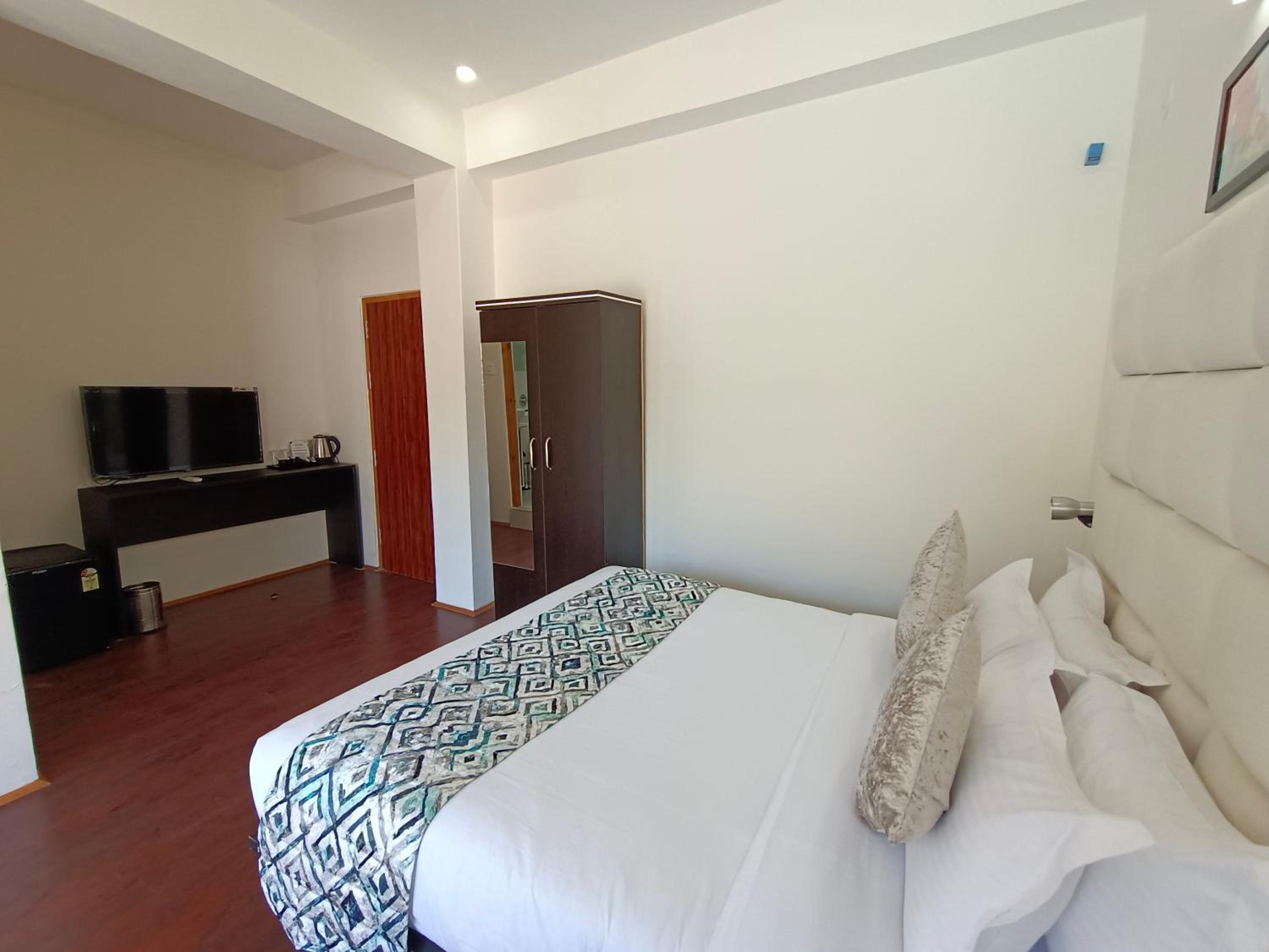 Deluxe Double Room With Balcony photo 1