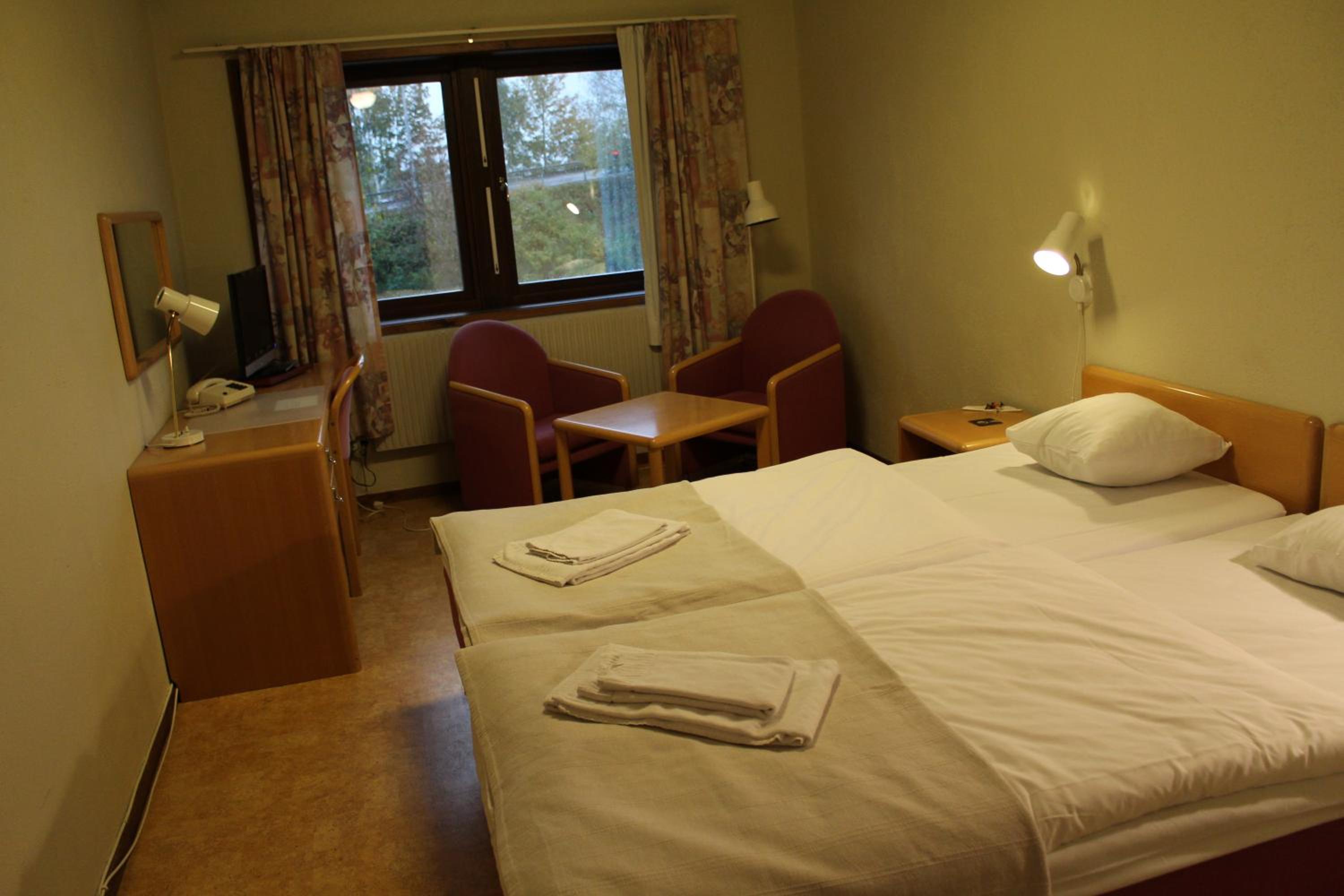 Budget Double Room photo 3