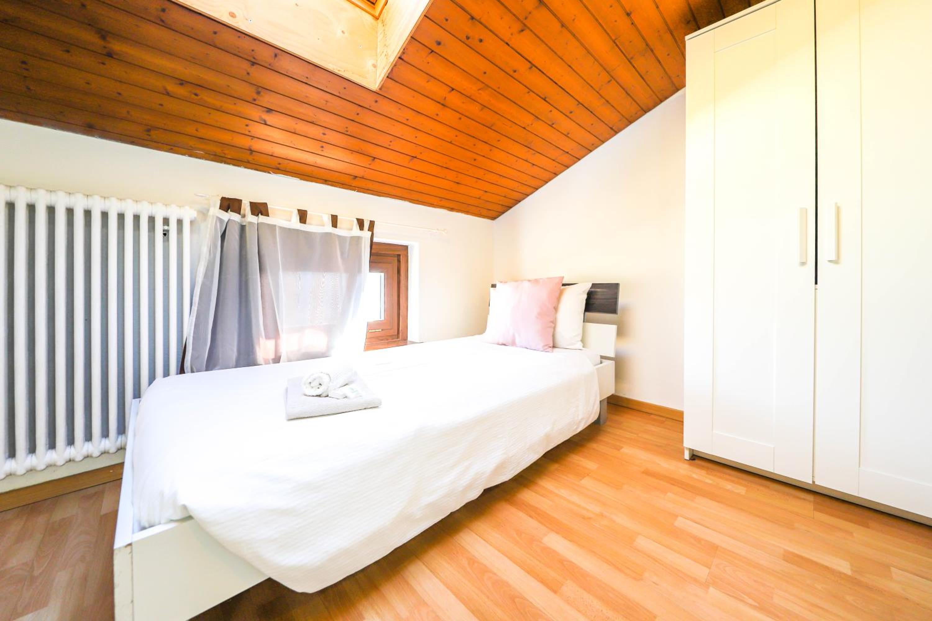 Superior Double Room - Photo 3