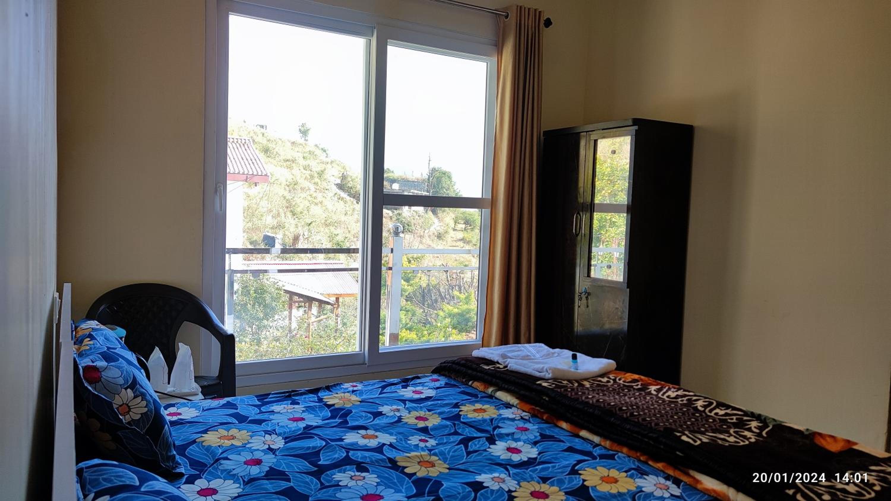Deluxe Double Room With Balcony photo 3