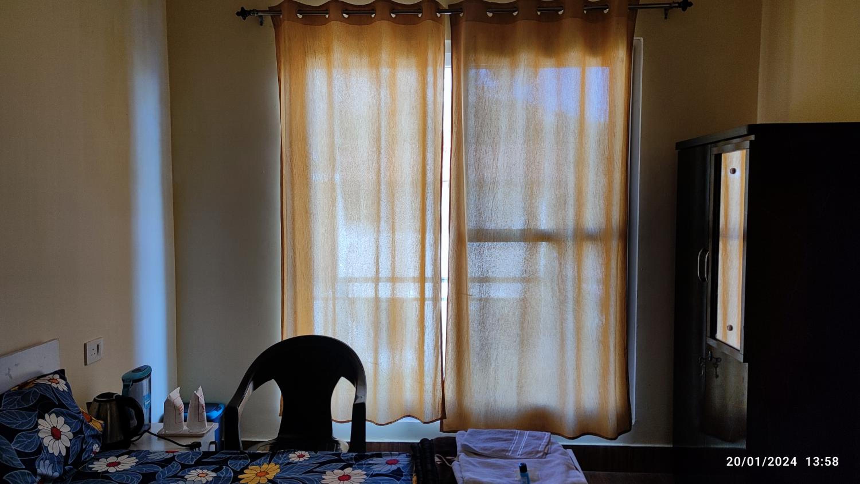 Deluxe Double Room with Balcony photo 3