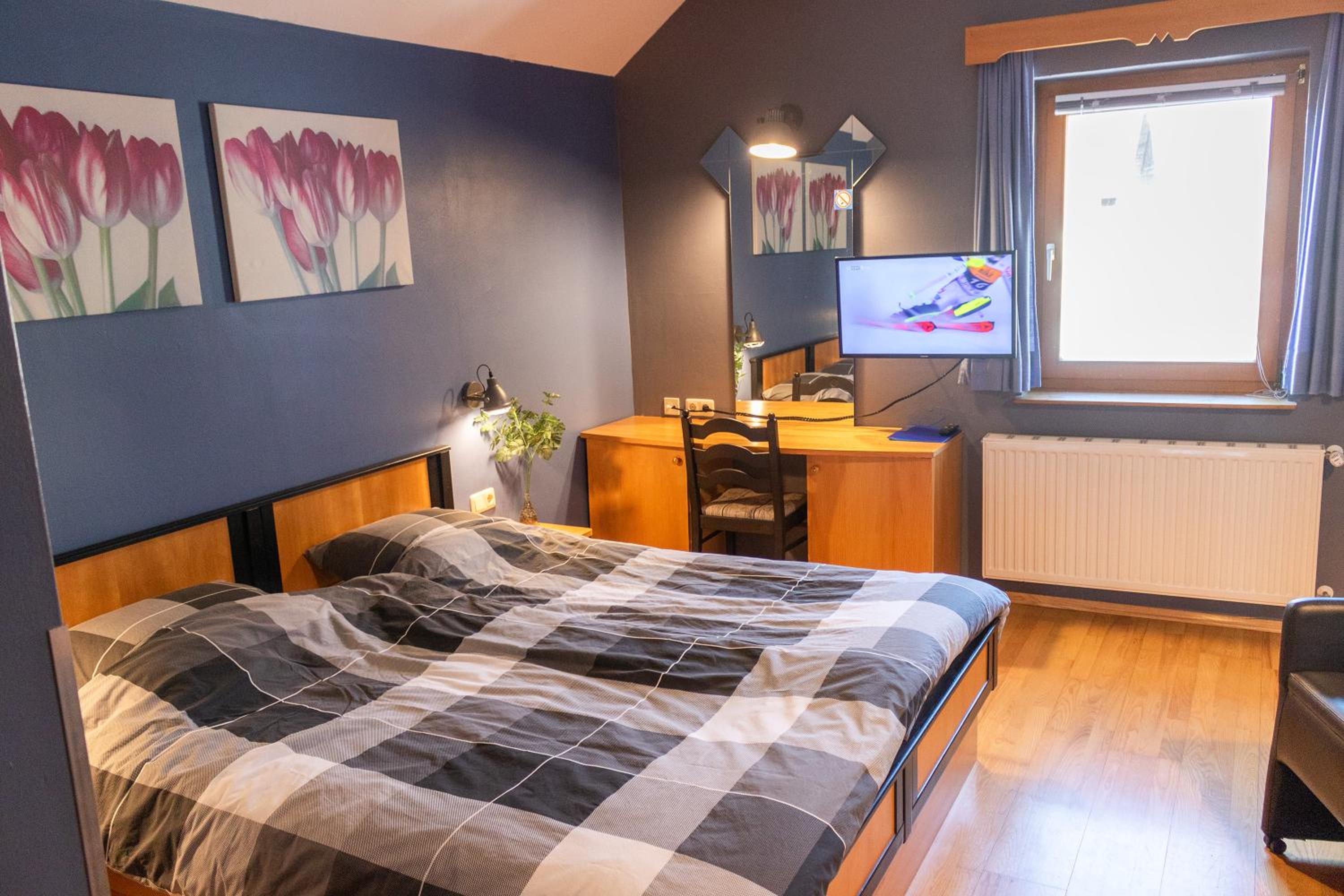 Double Room with Private Bathroom photo 2