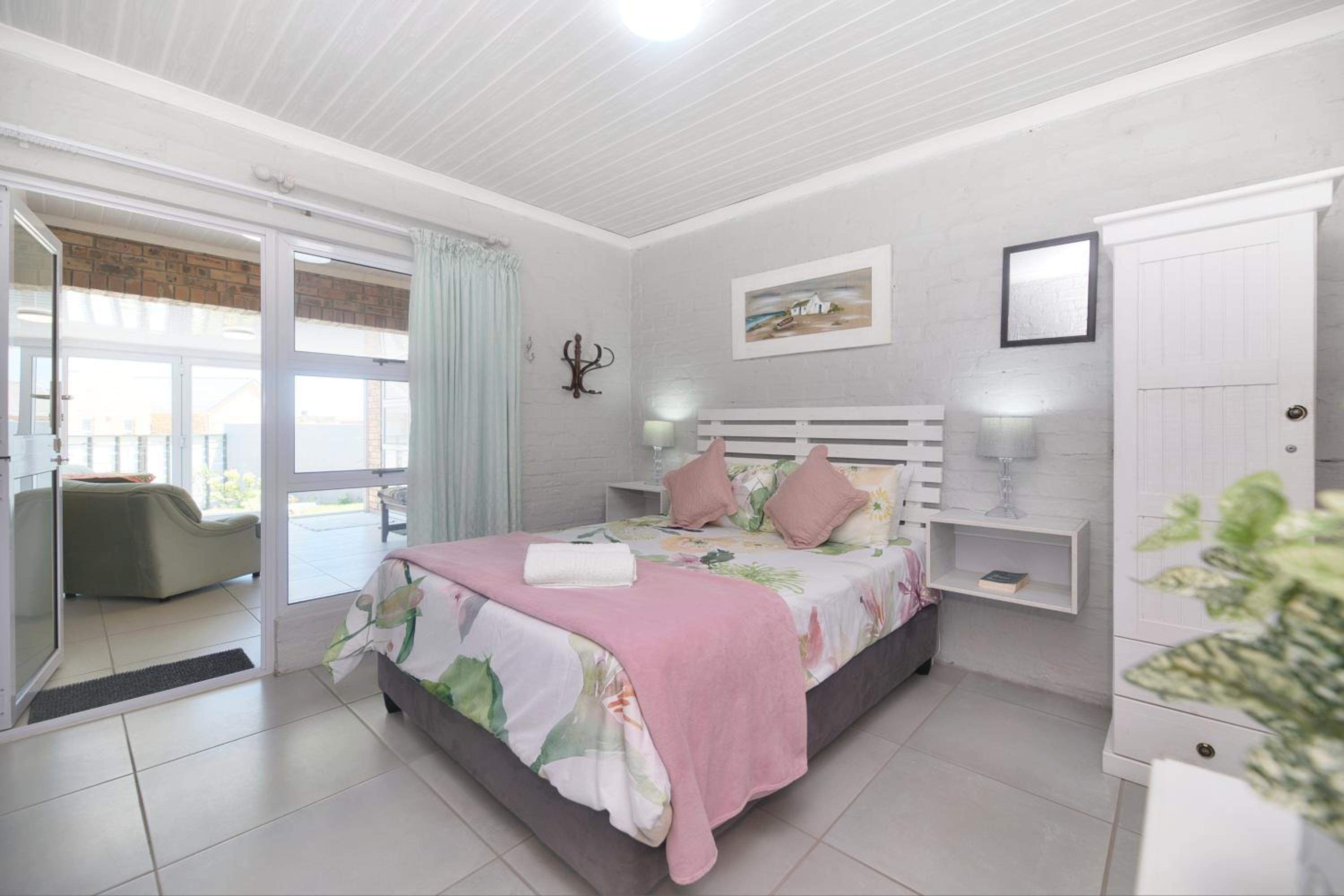 Deluxe Queen Room photo 2