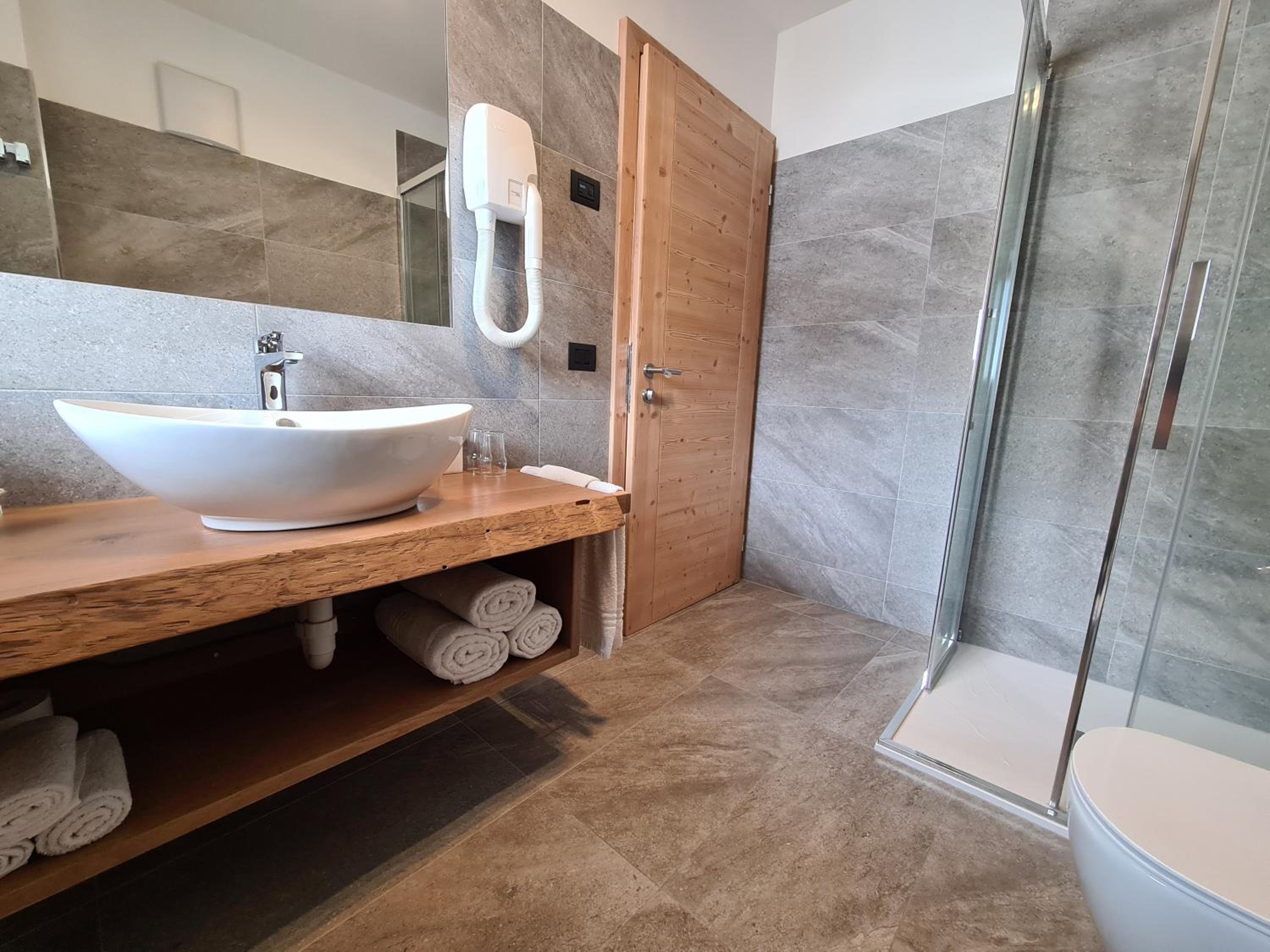 Superior Quadruple Room photo 2