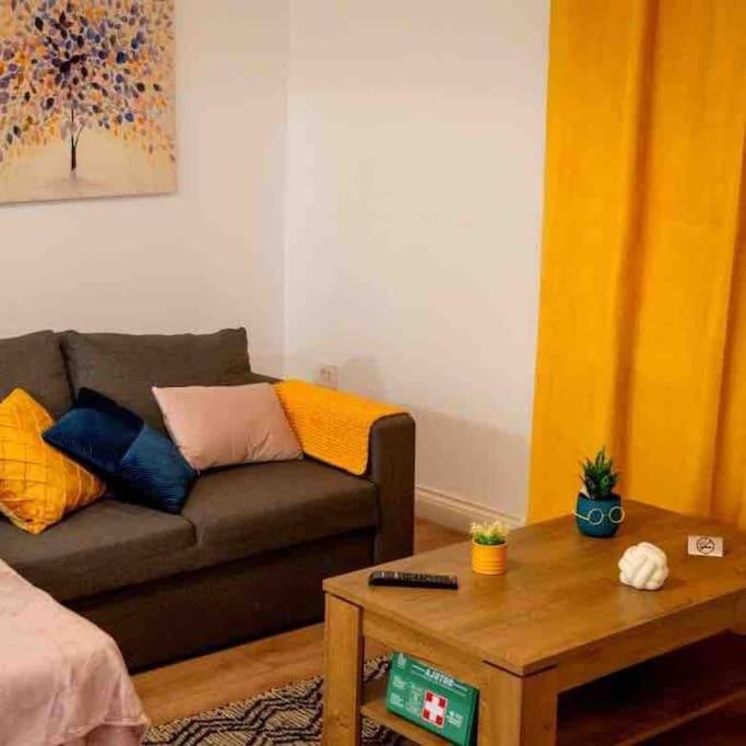 One-Bedroom Apartment photo 3