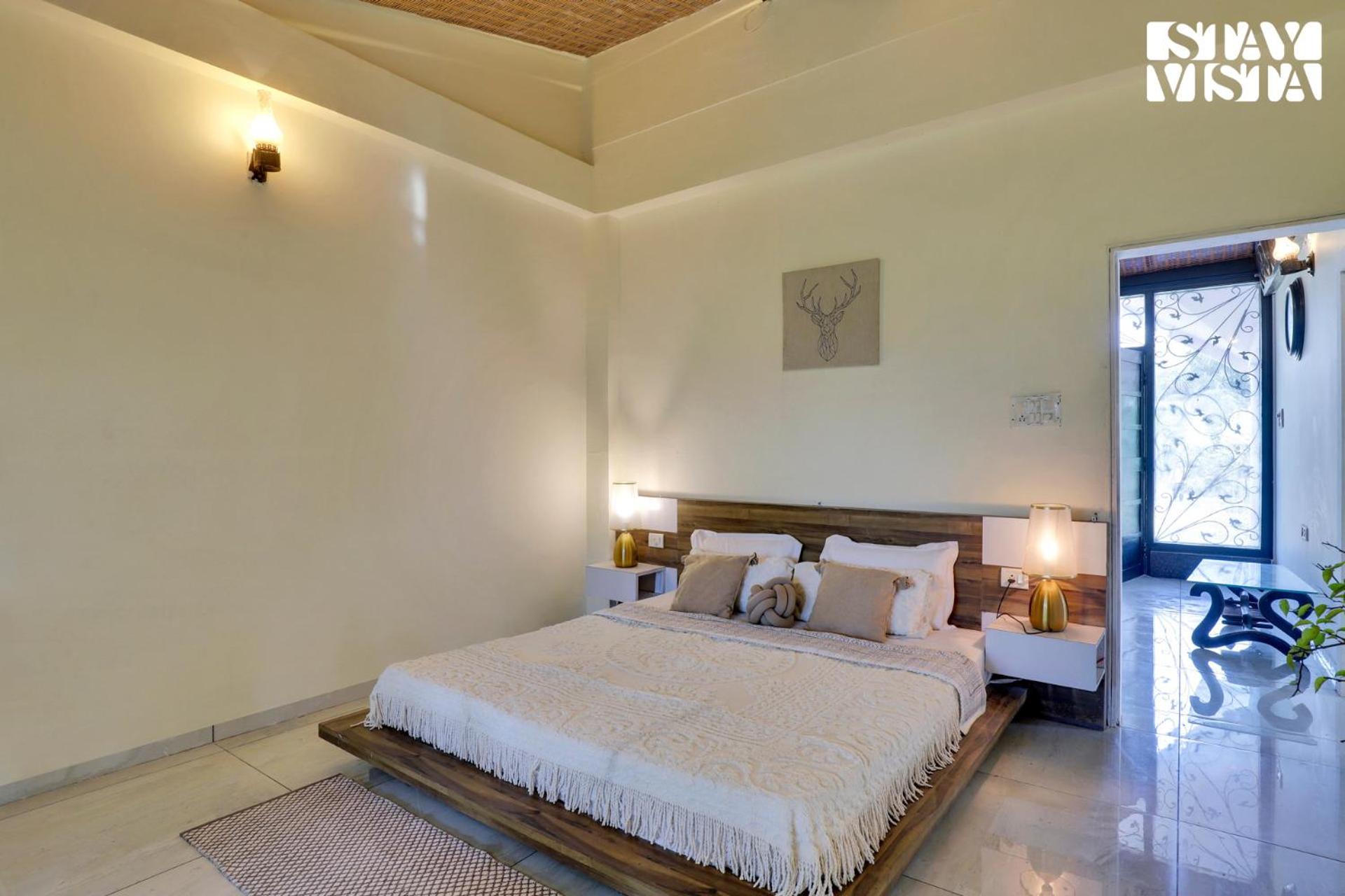 Villa photo 1