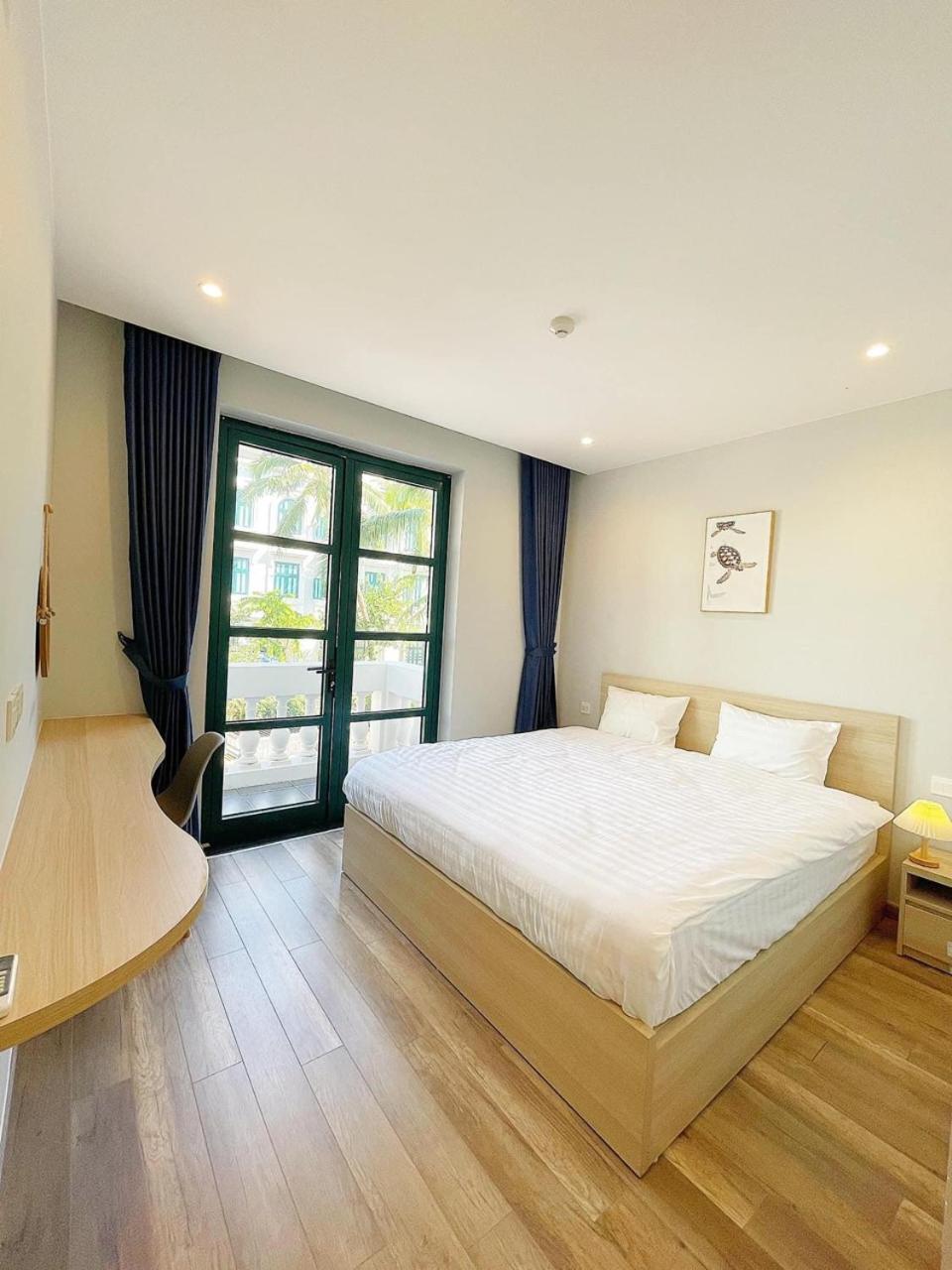 King Room with Balcony