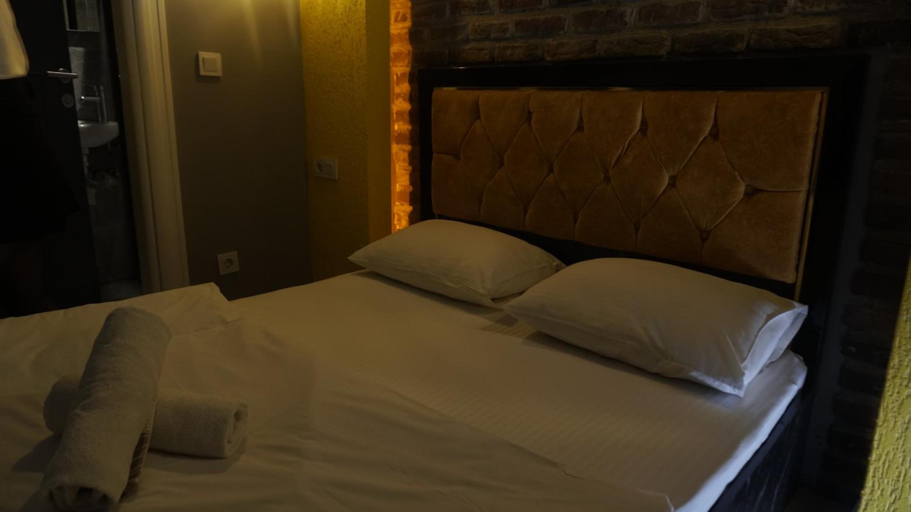 Standard Double Room photo 3