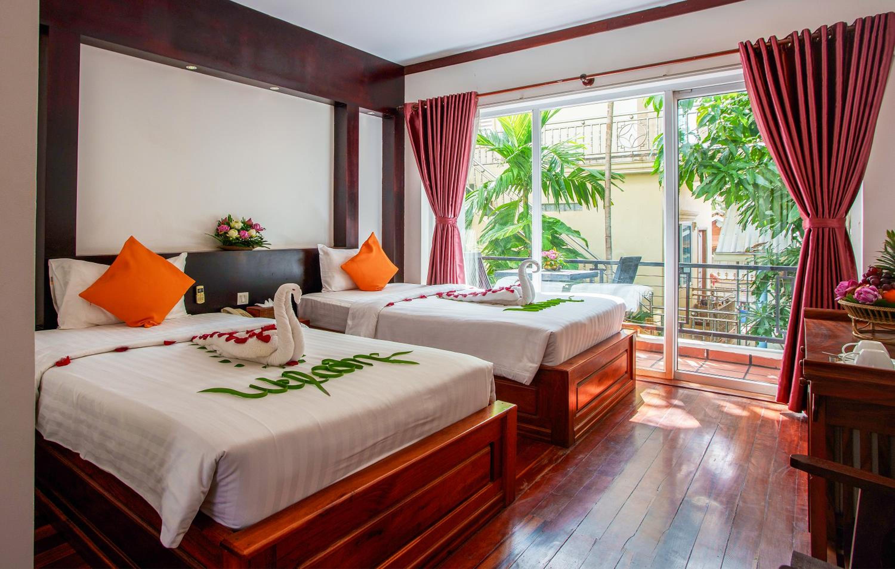 Twin Room with Garden View - Photo 4