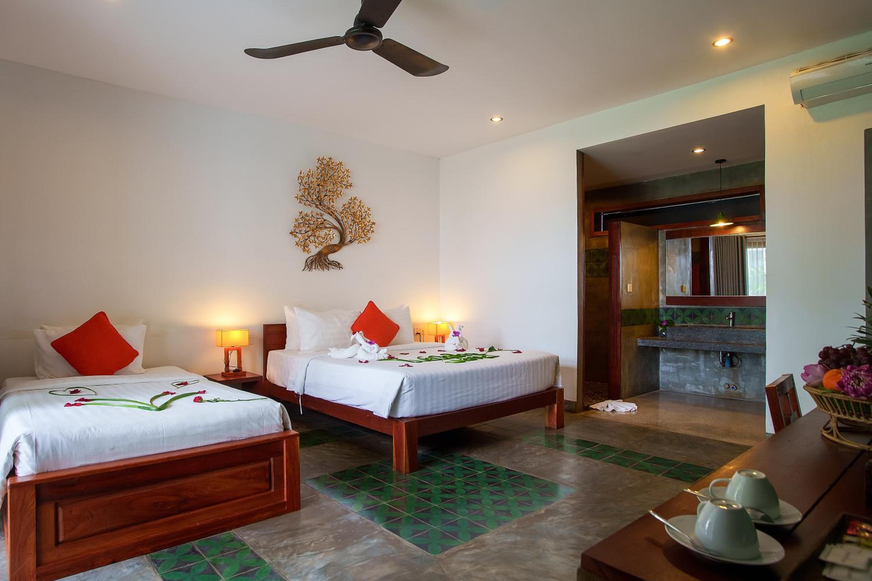 Twin Room with Garden View - Photo 1