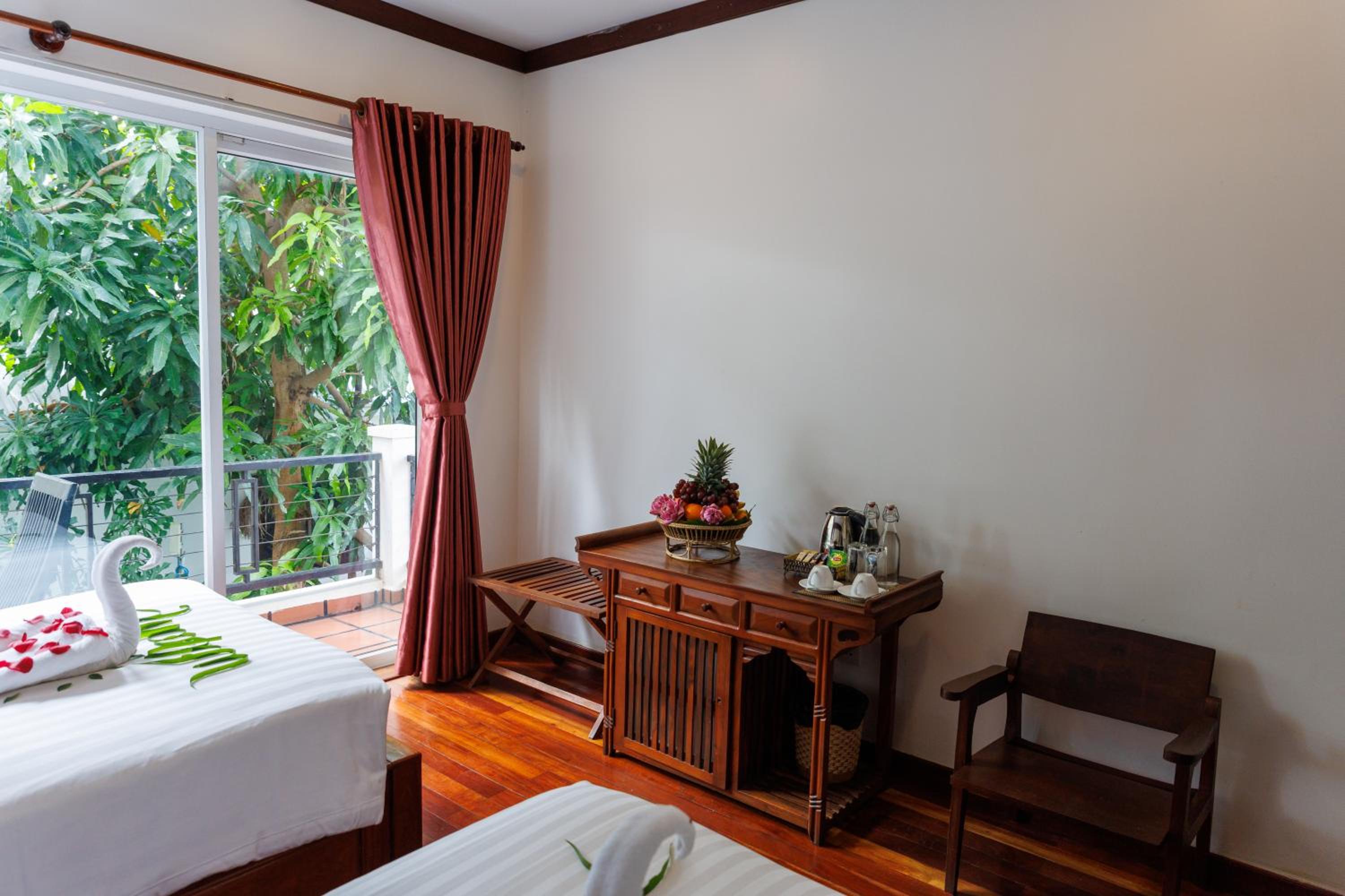 Twin Room with Garden View - Photo 2