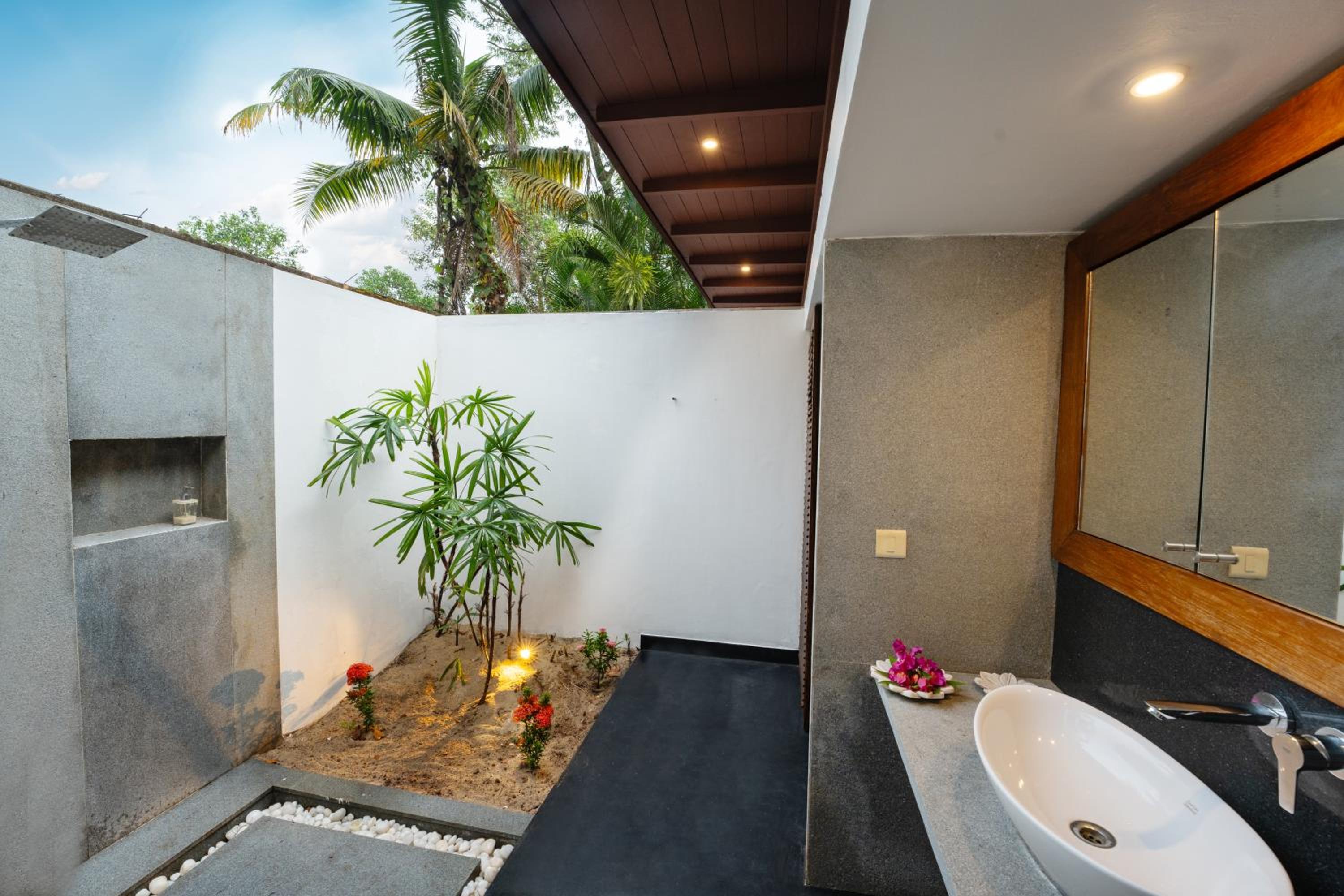 Villa With Sea View photo 3