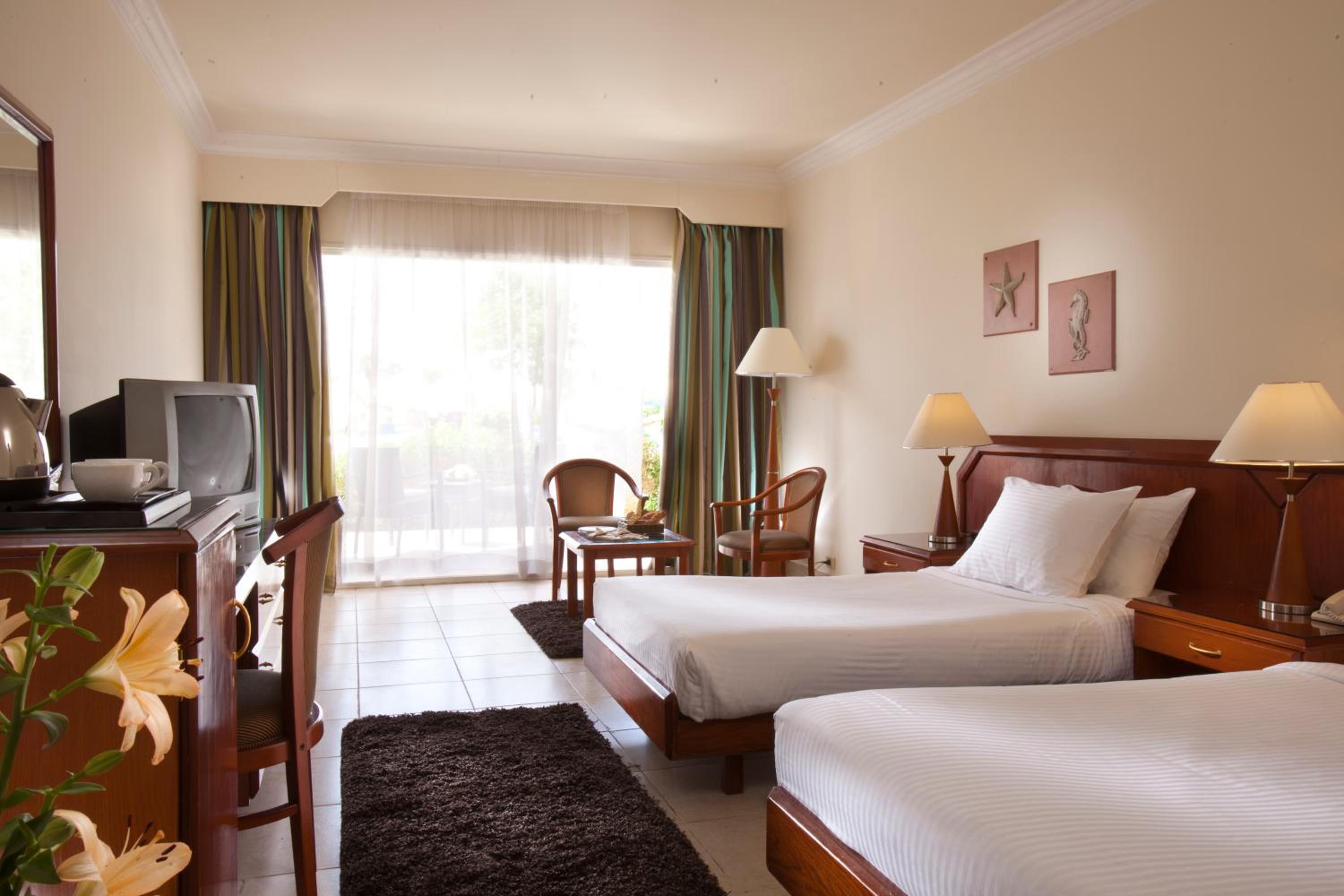 Standard Room - Photo 8