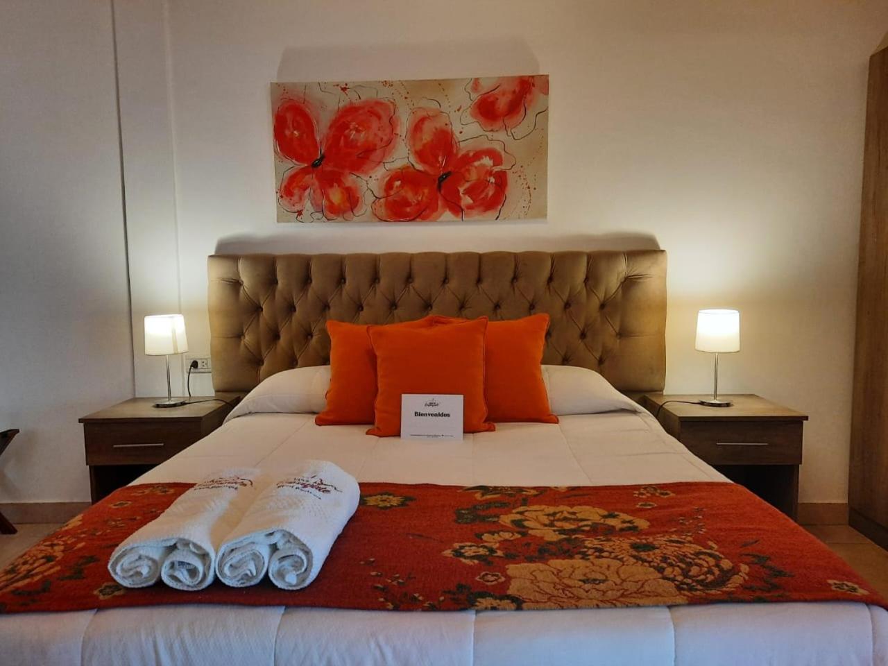 Double or Twin Room with Mountain View