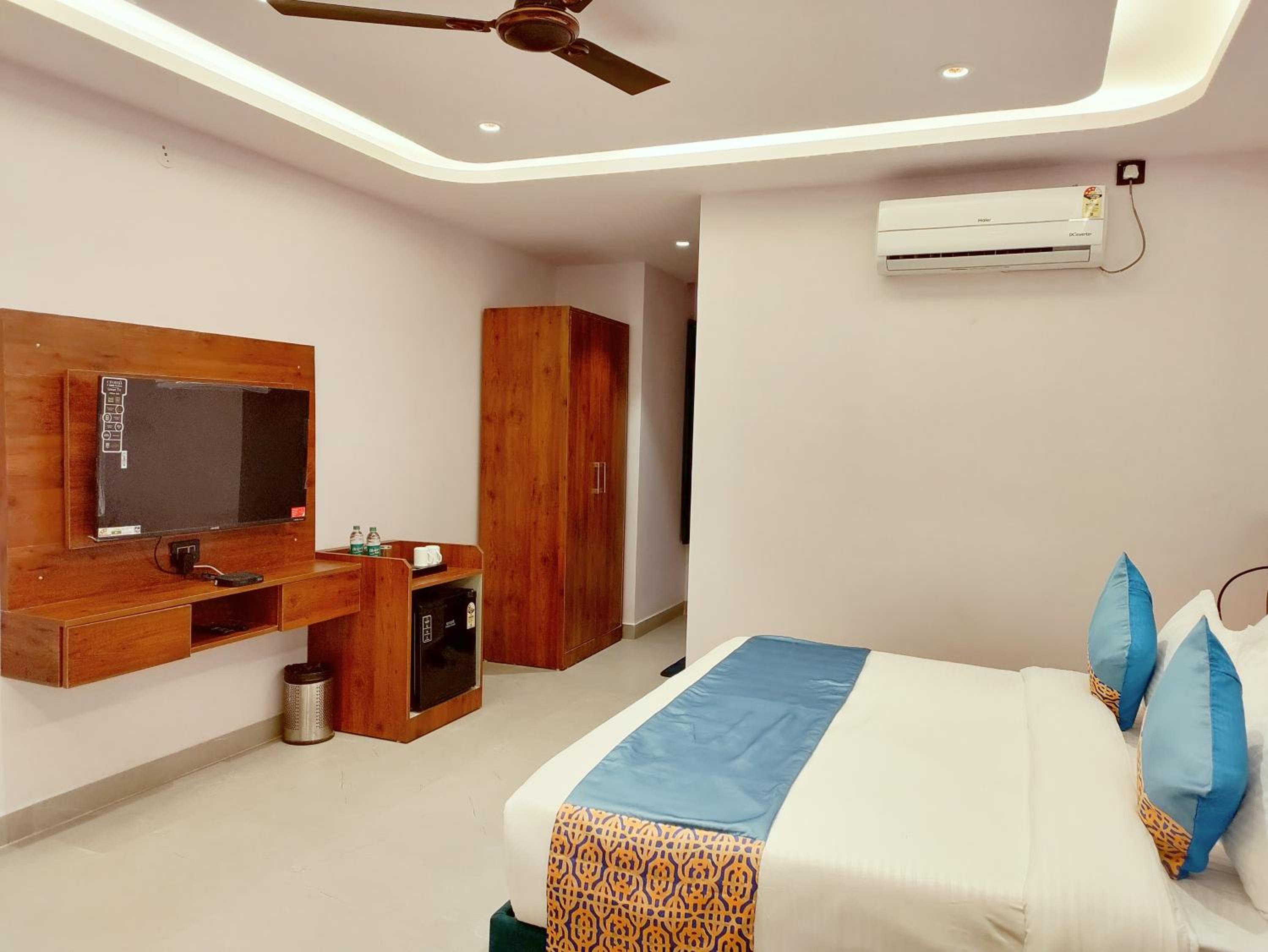 Executive Suite