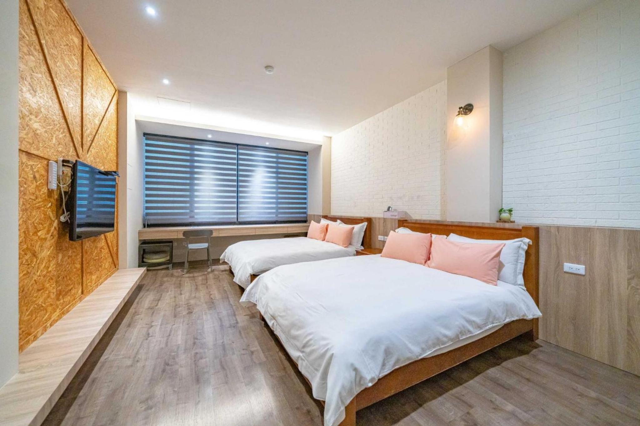 Deluxe Quadruple Room